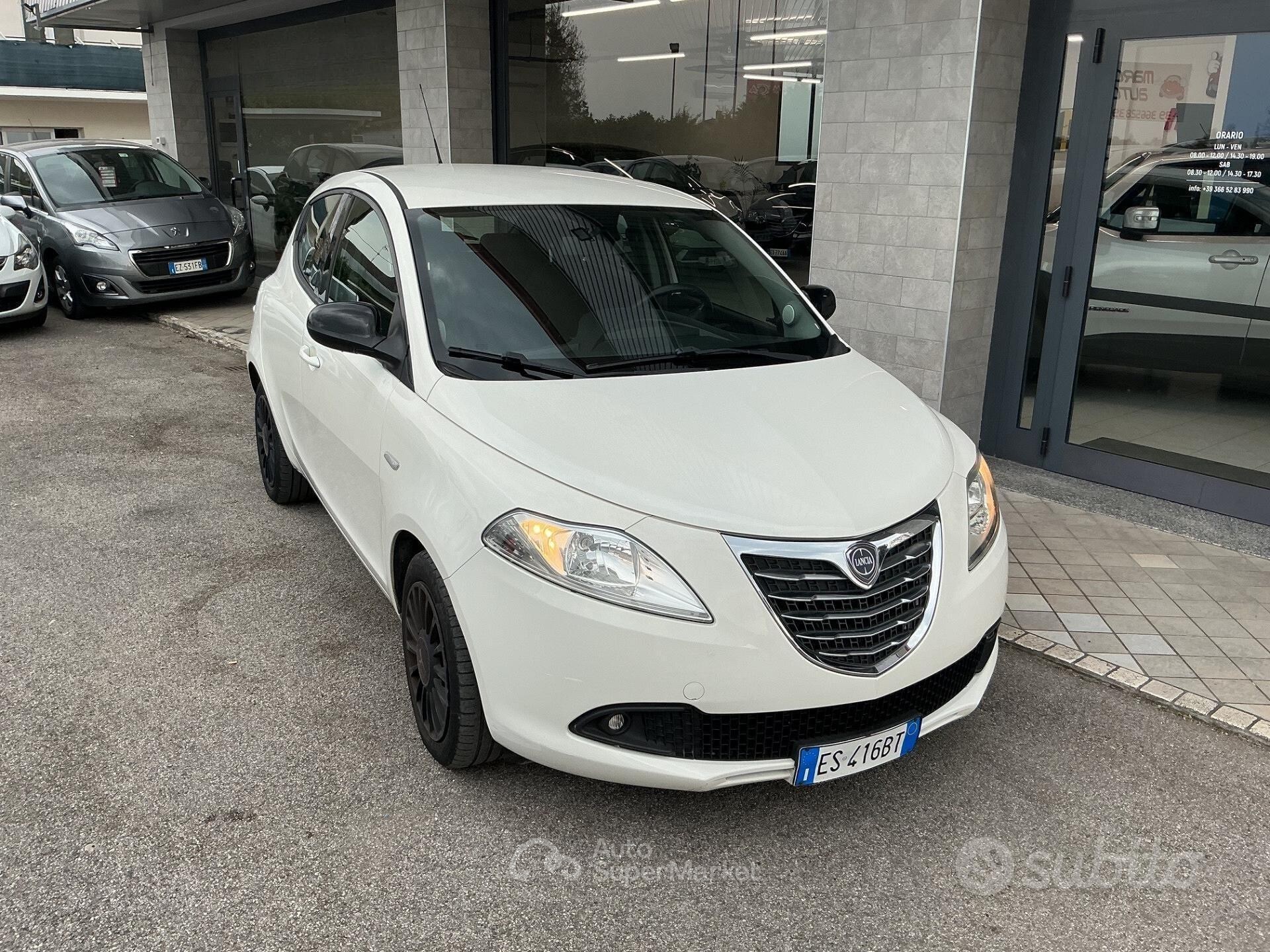 Lancia Ypsilon