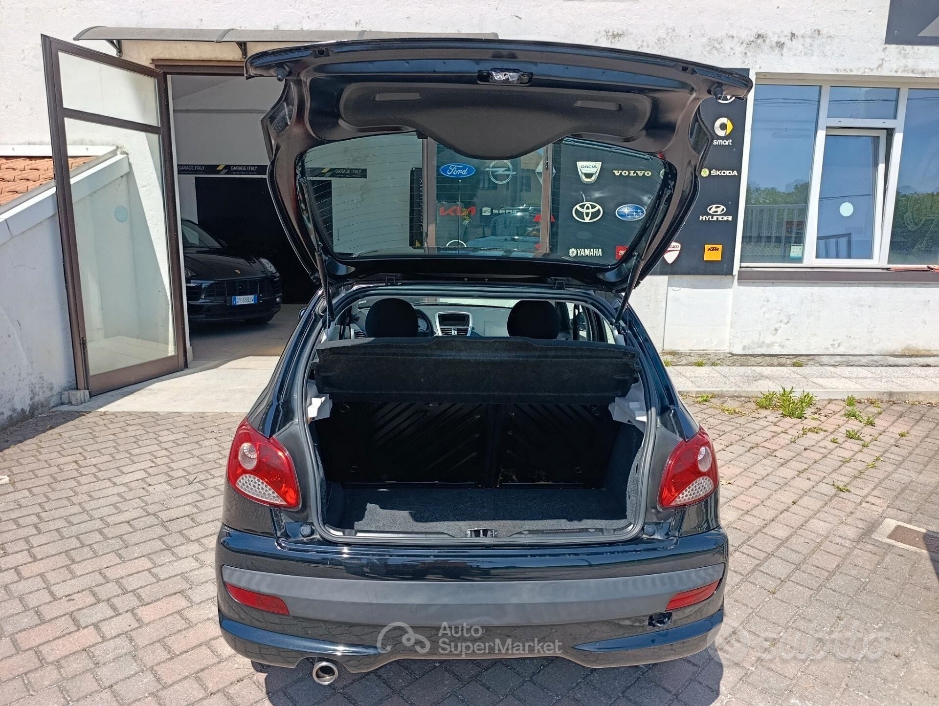 Peugeot 206