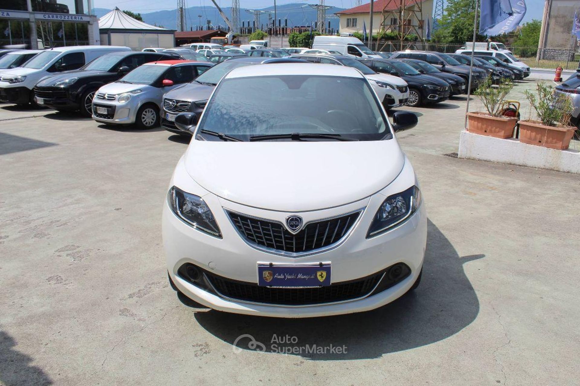 Lancia Ypsilon