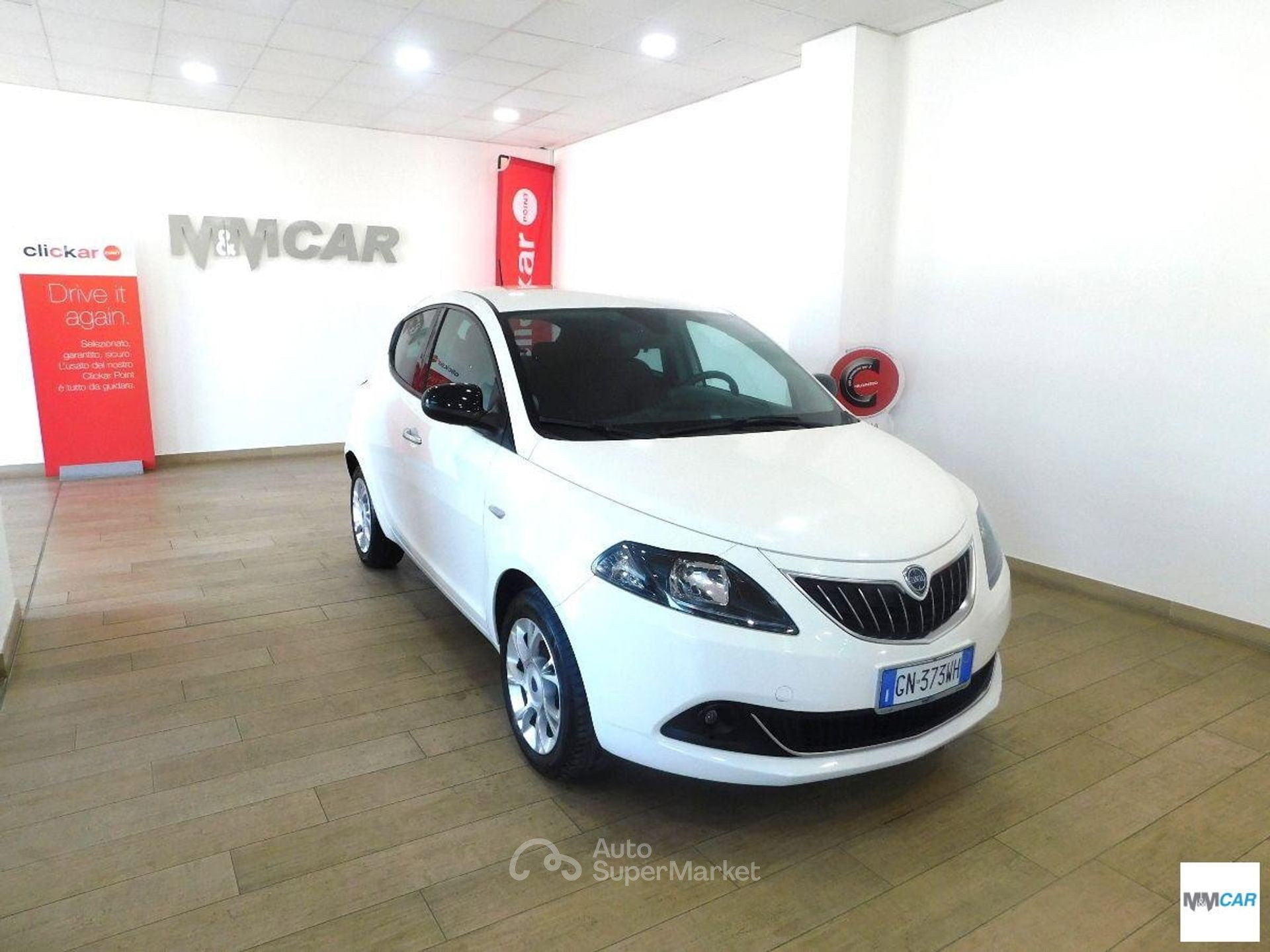 Lancia Ypsilon