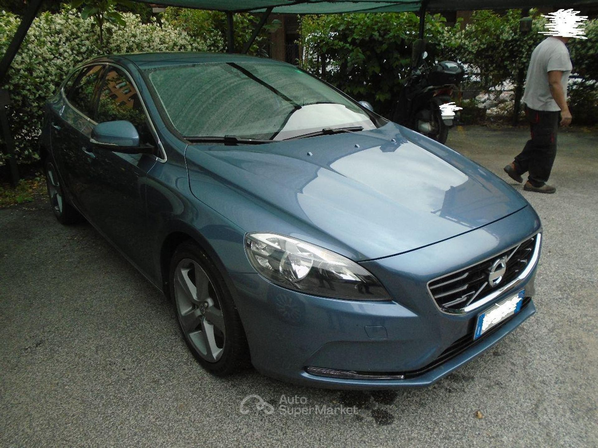 Volvo V40