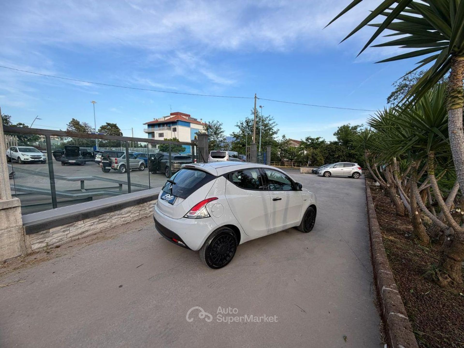 Lancia Ypsilon