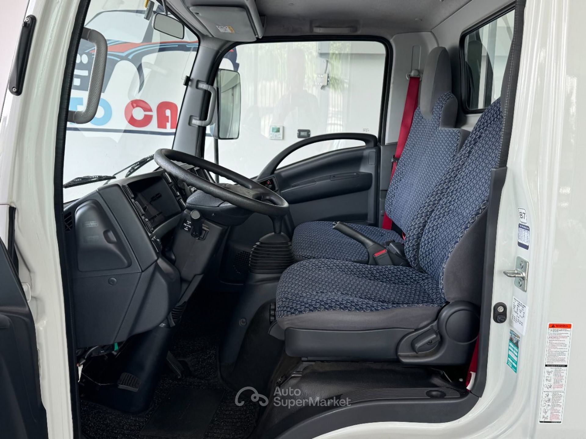 Isuzu M21