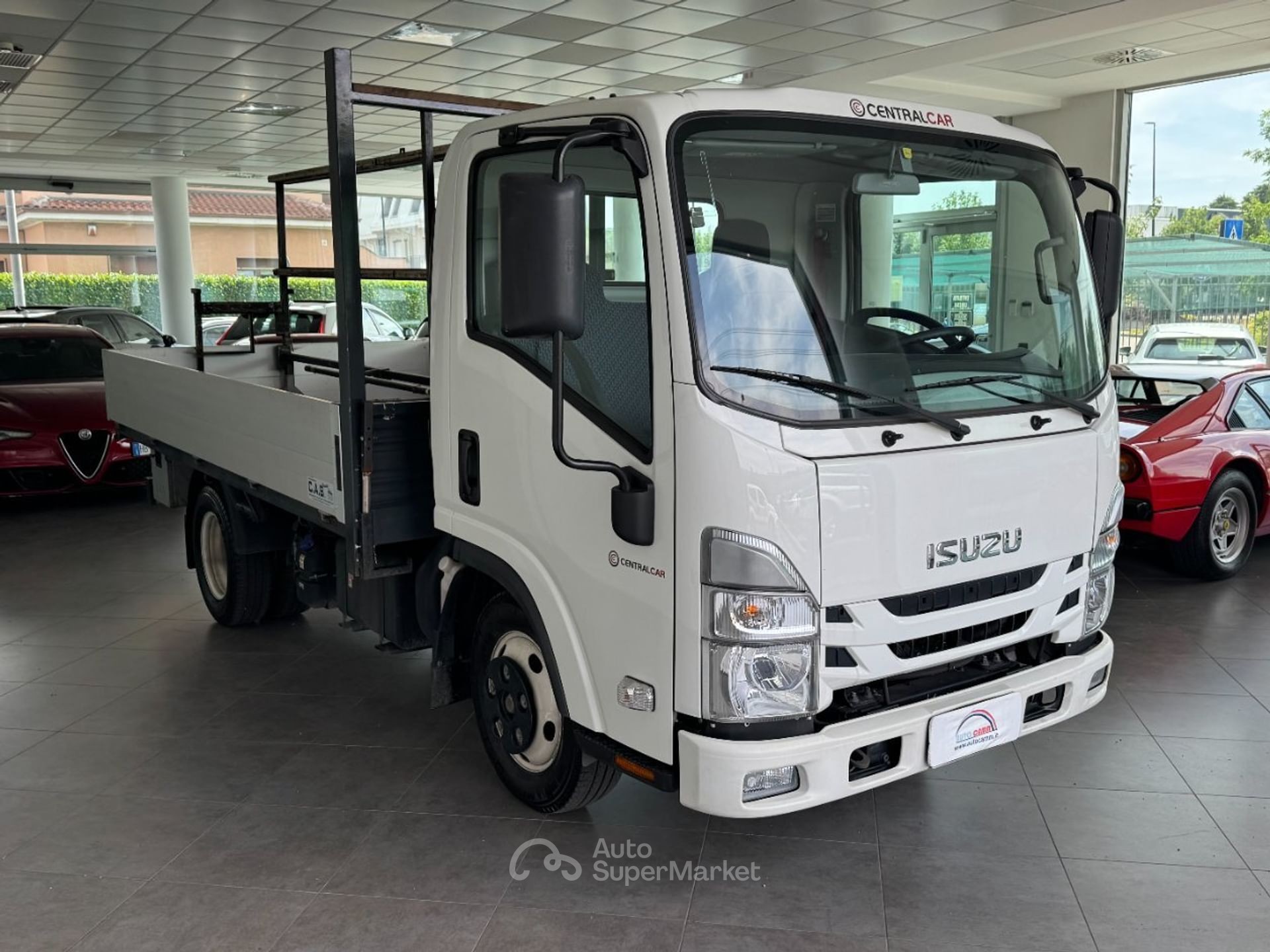 Isuzu M21