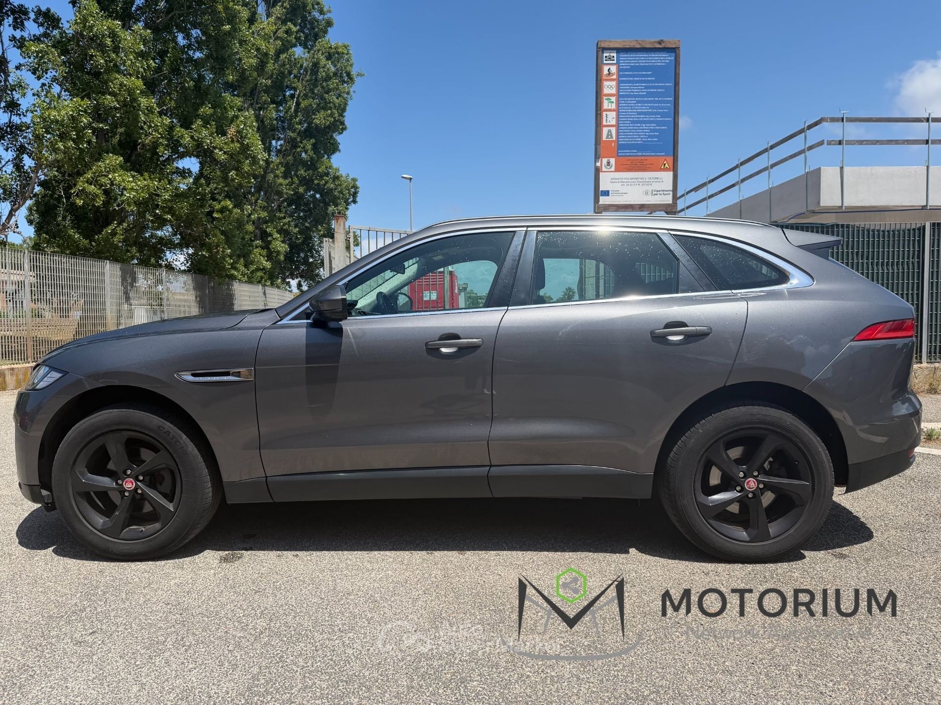 Jaguar F-Pace