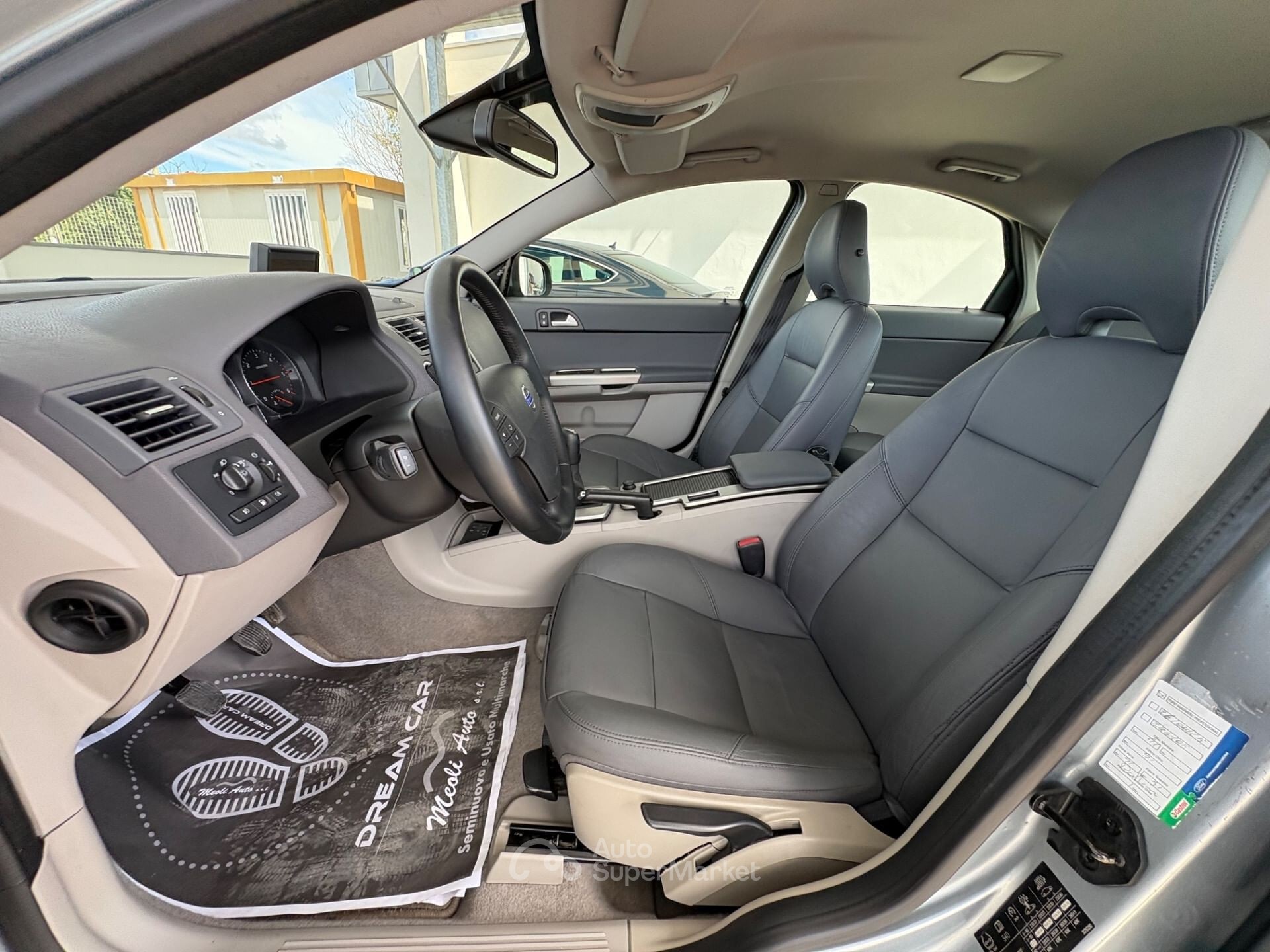 Volvo S40