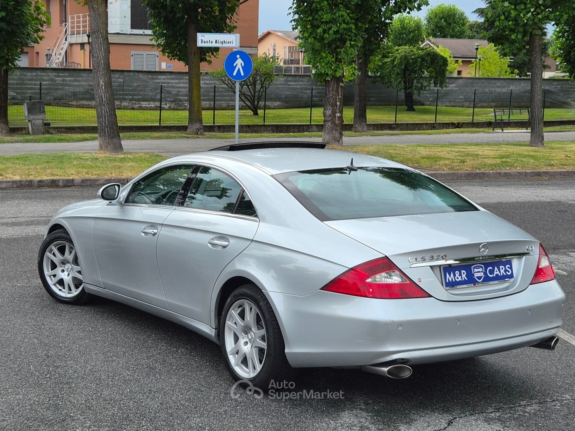 Mercedes-Benz CLS