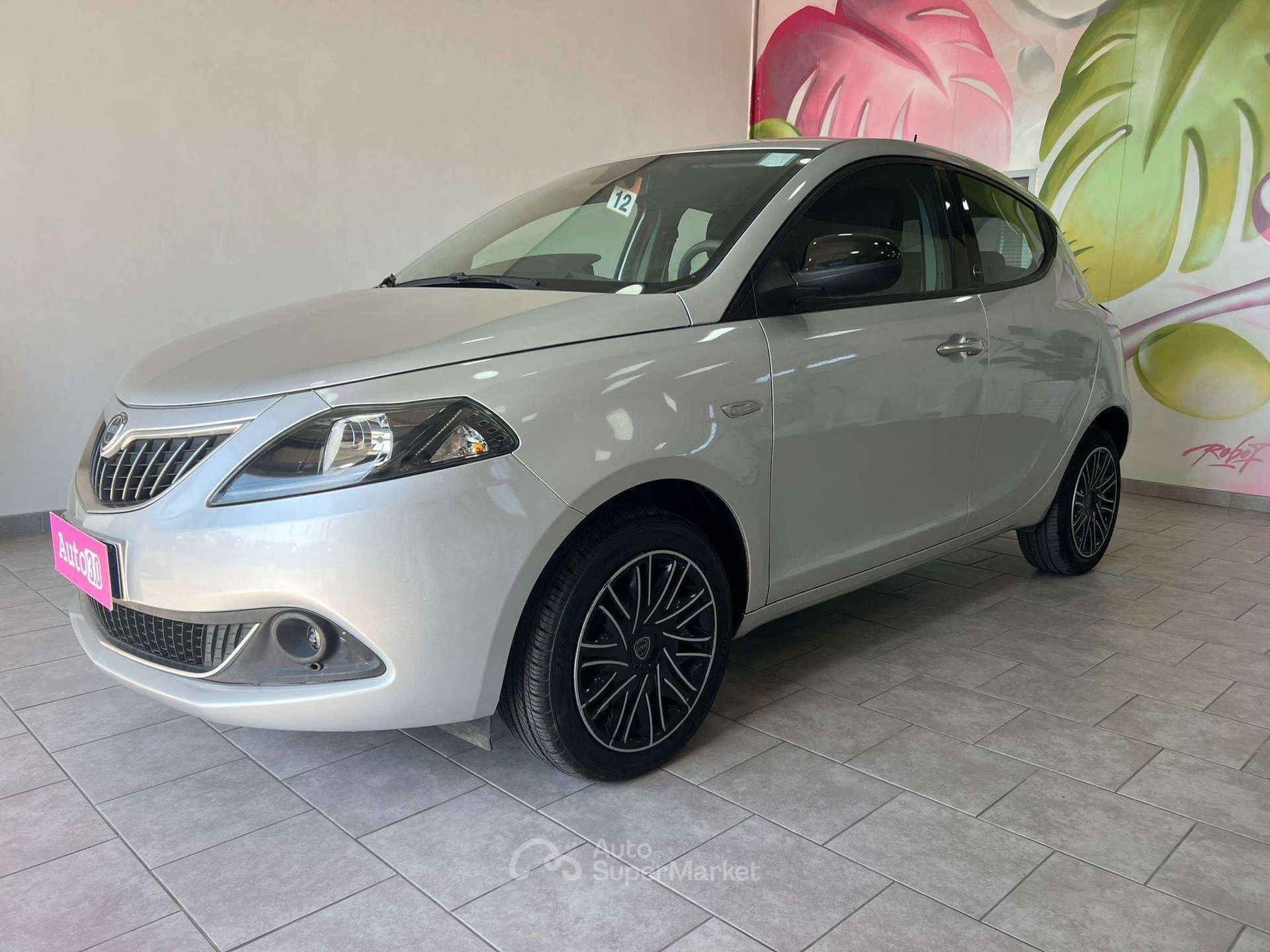 Lancia Ypsilon