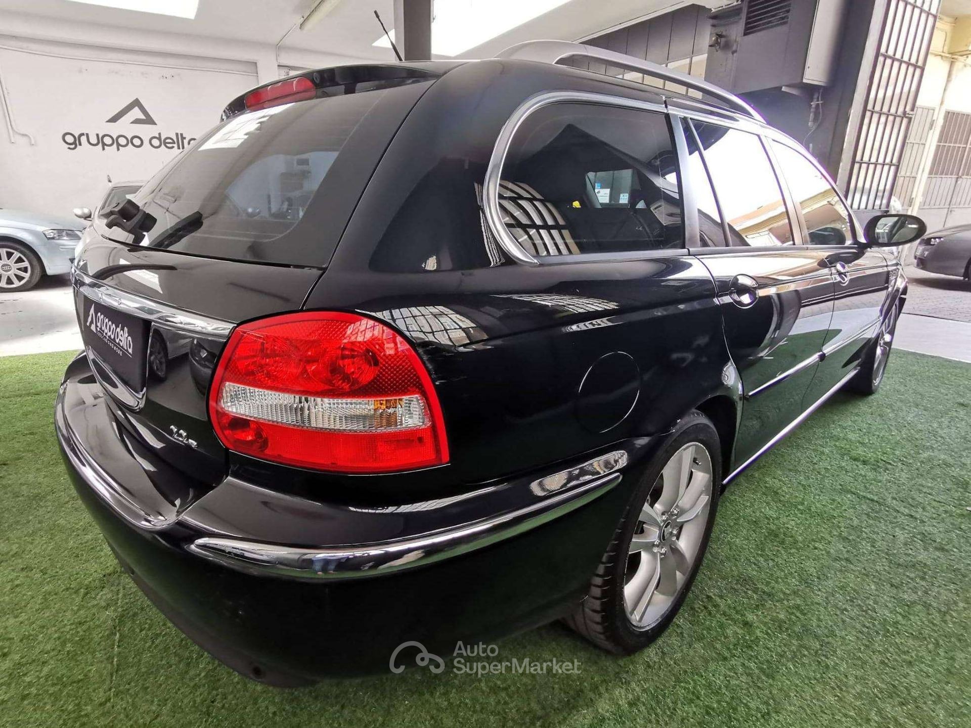 Jaguar X-Type