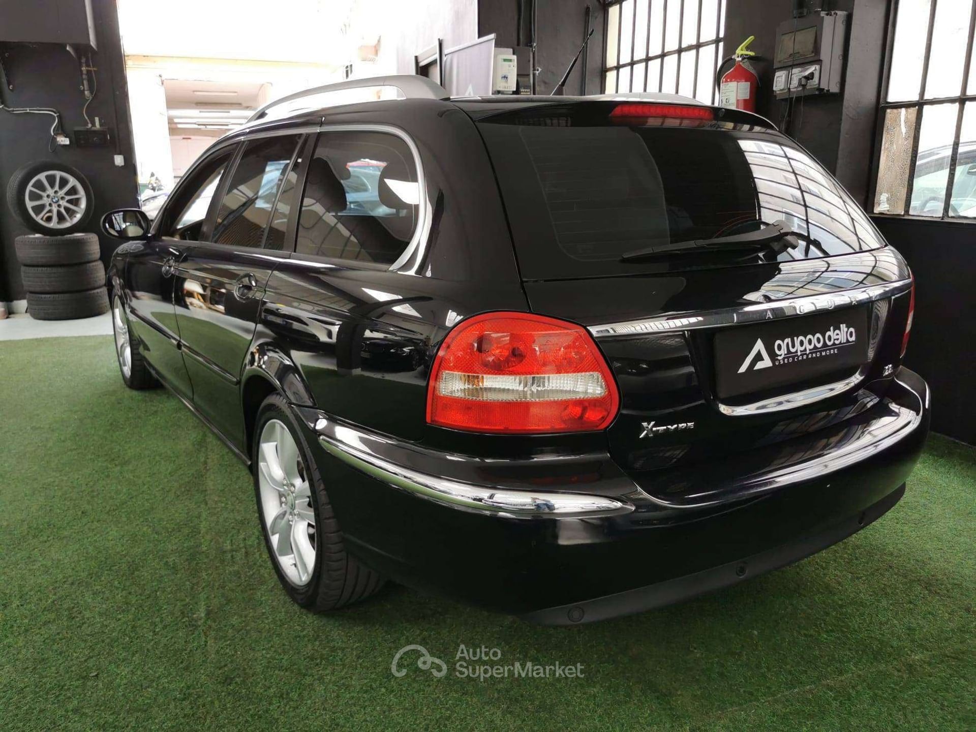 Jaguar X-Type