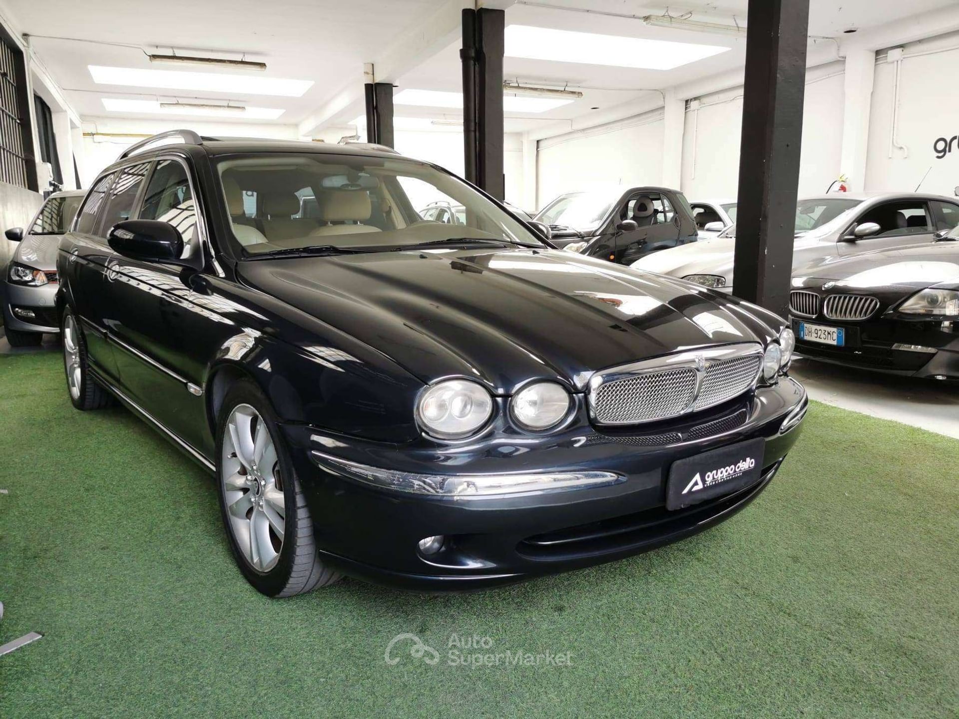 Jaguar X-Type