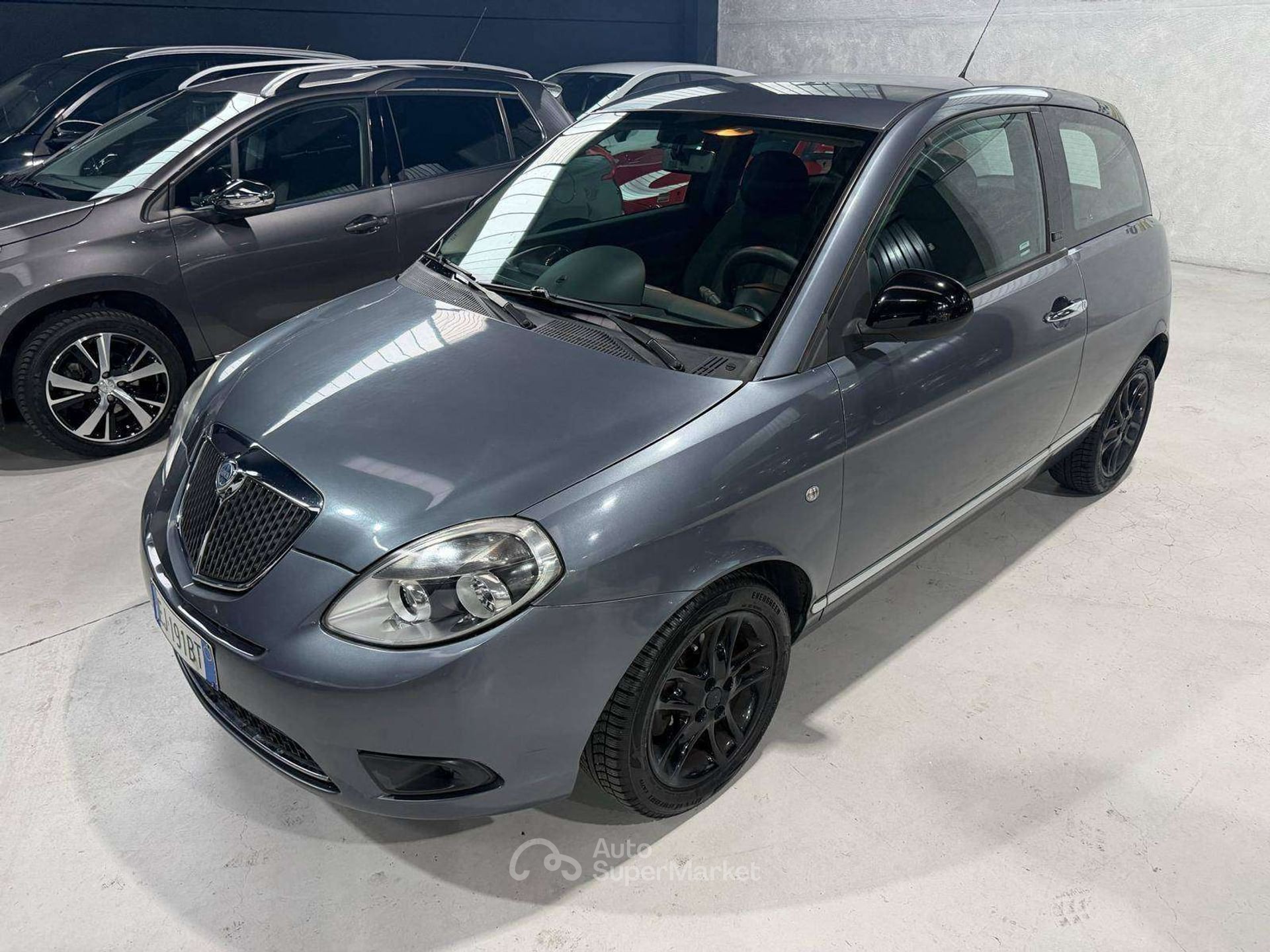 Lancia Ypsilon