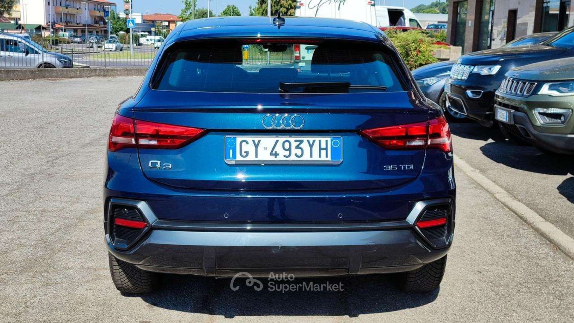 Audi Q3