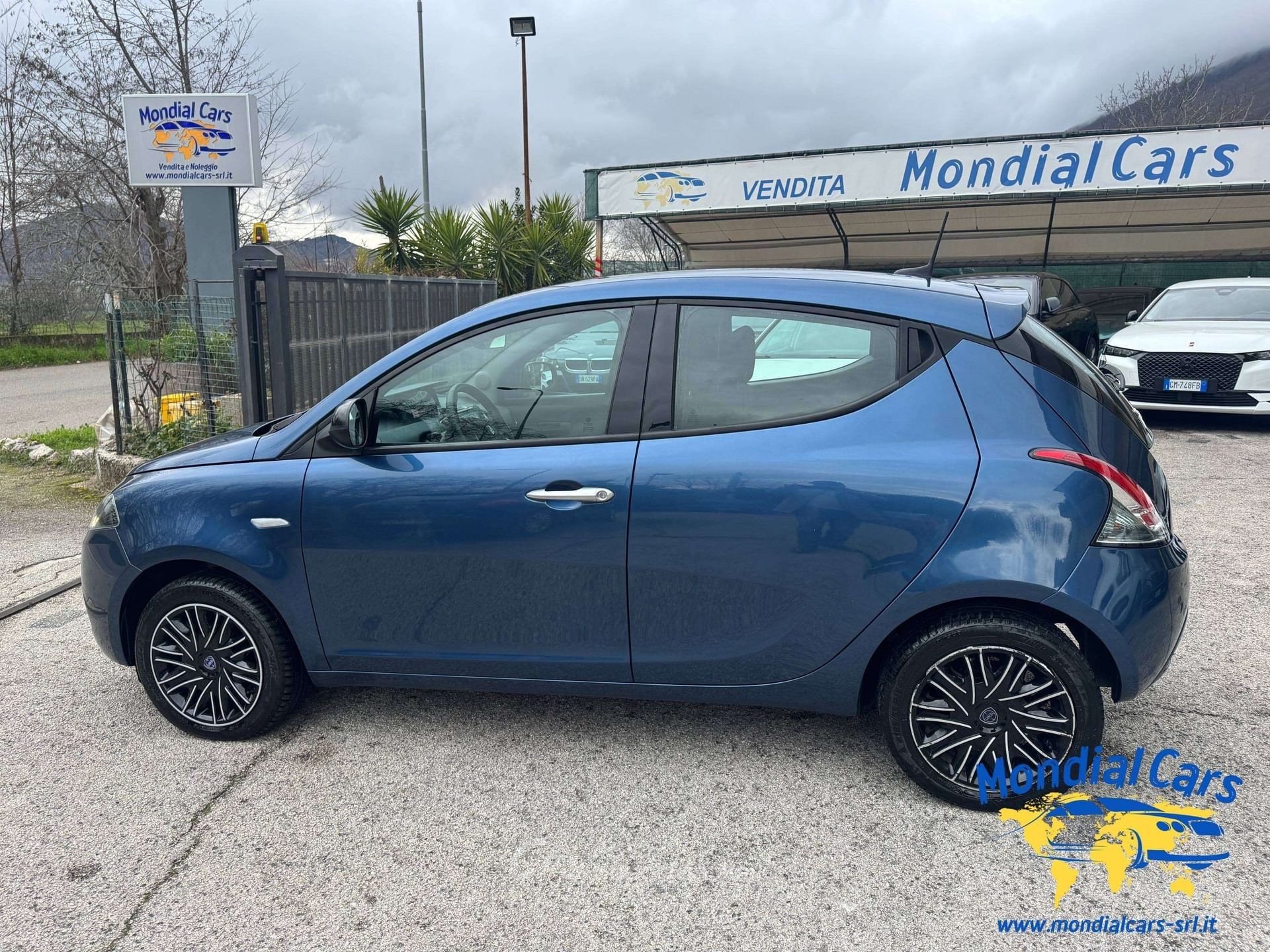 Lancia Ypsilon