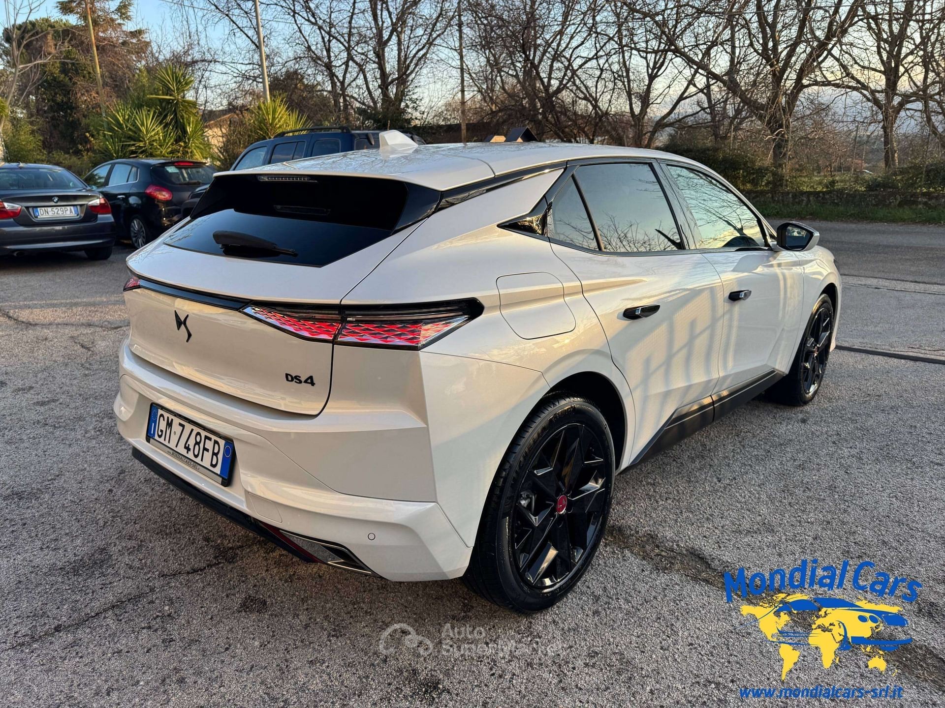 DS Automobiles DS 4