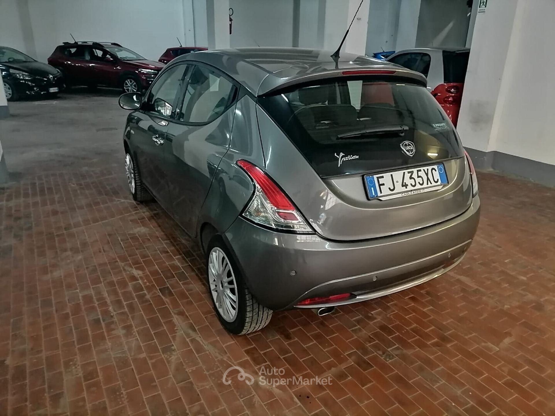 Lancia Ypsilon