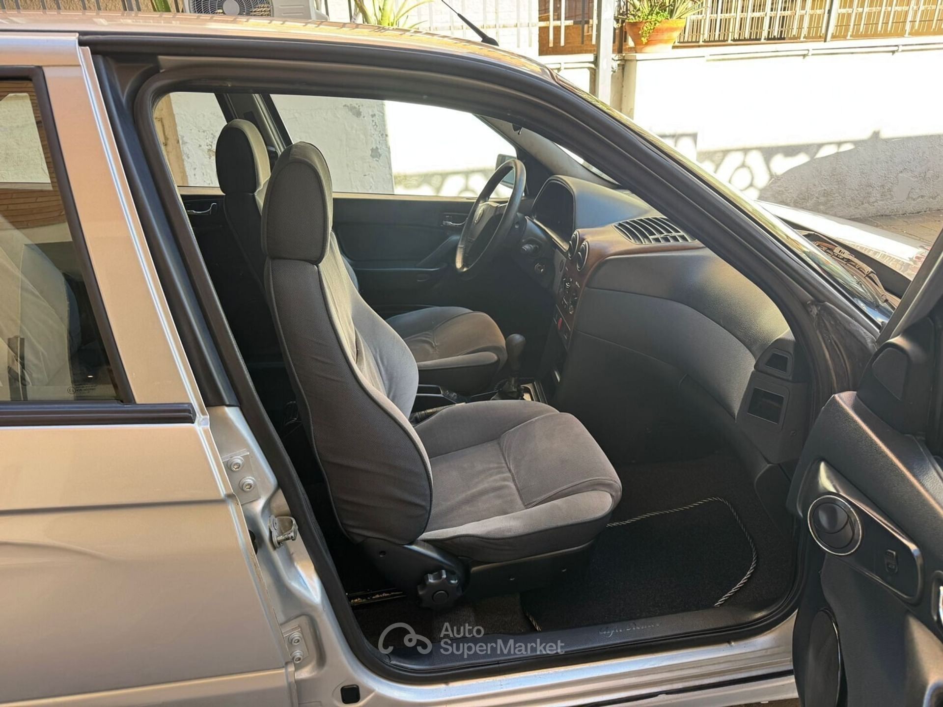 Alfa Romeo 146
