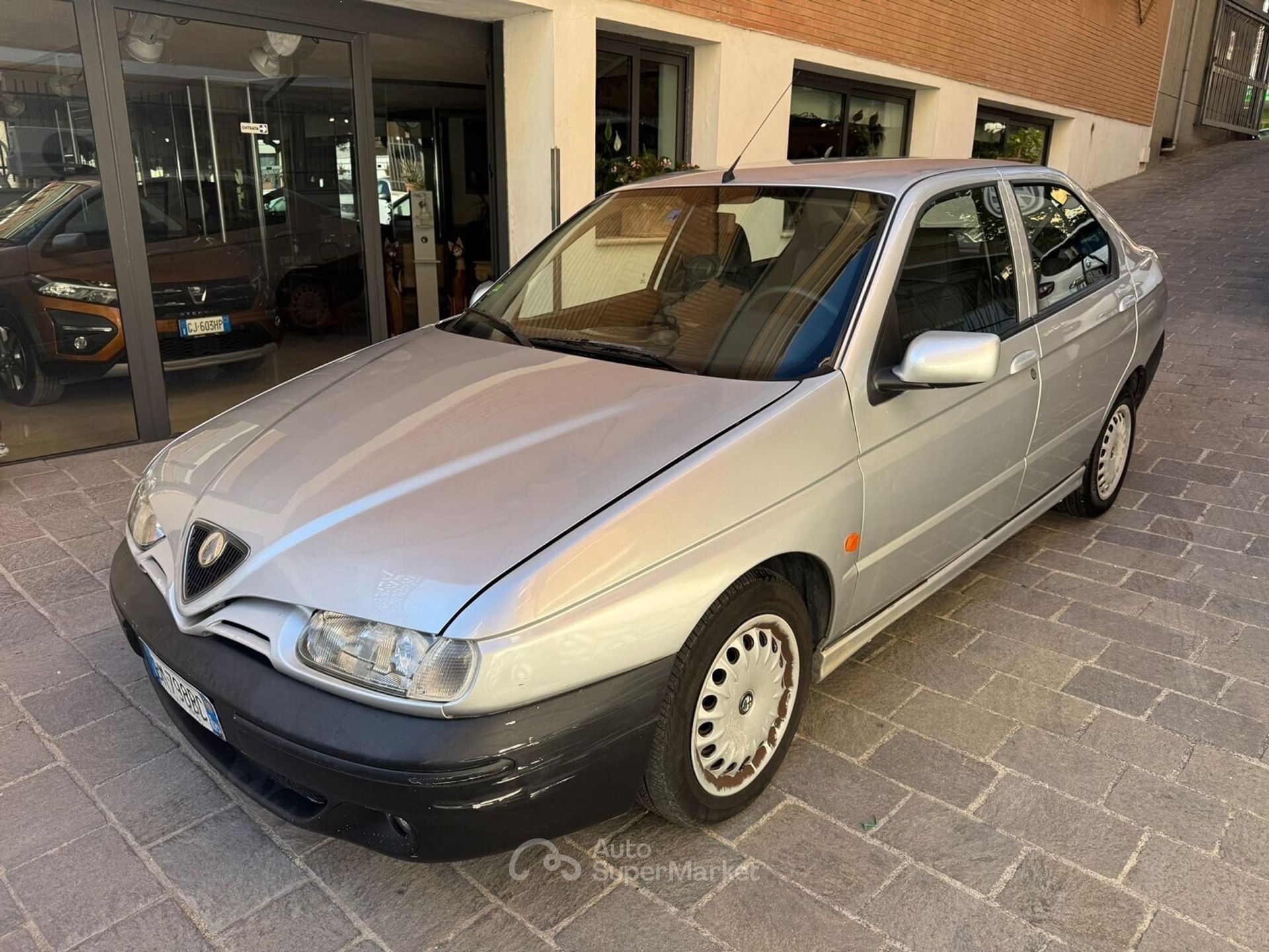 Alfa Romeo 146