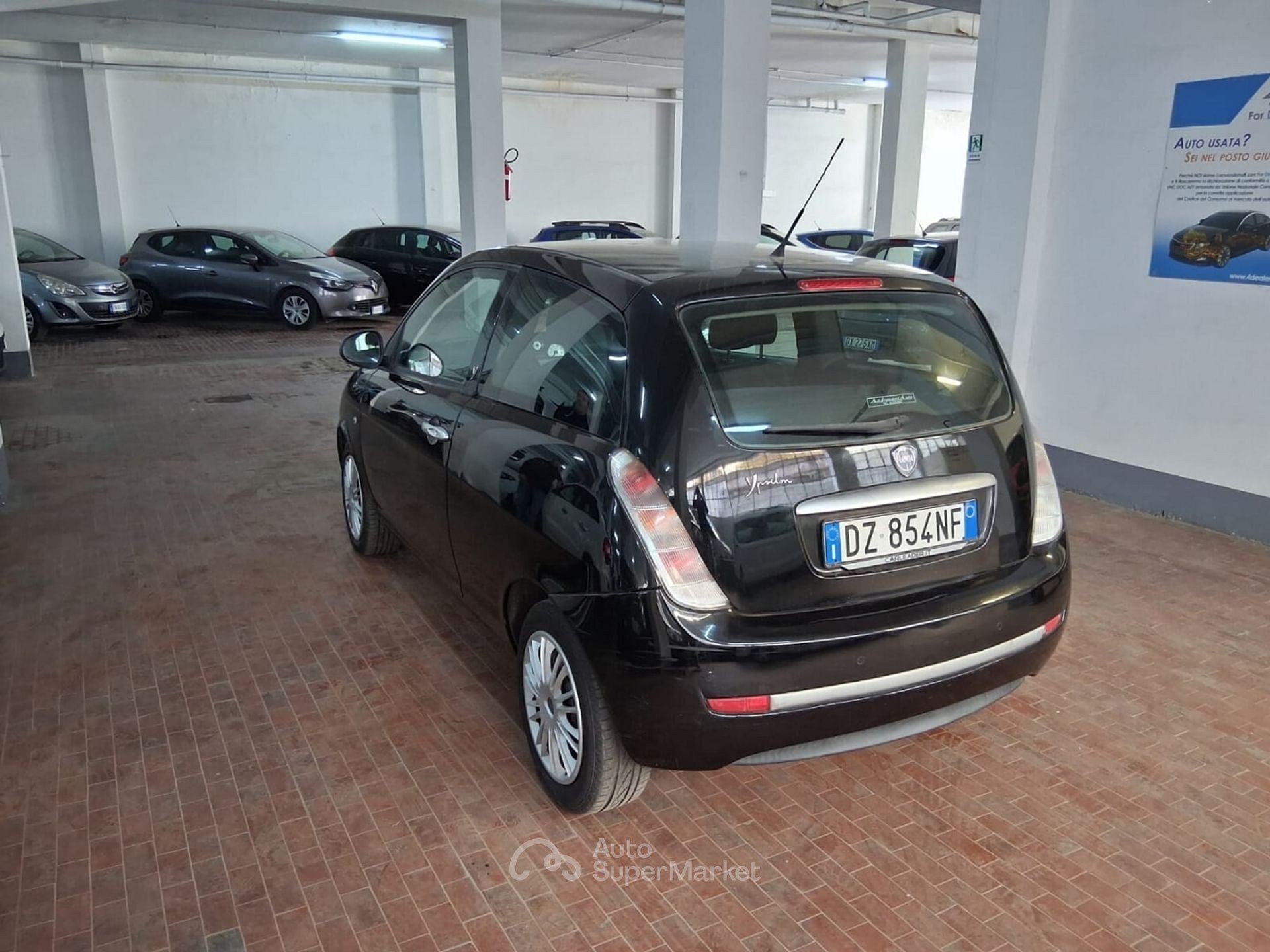 Lancia Ypsilon
