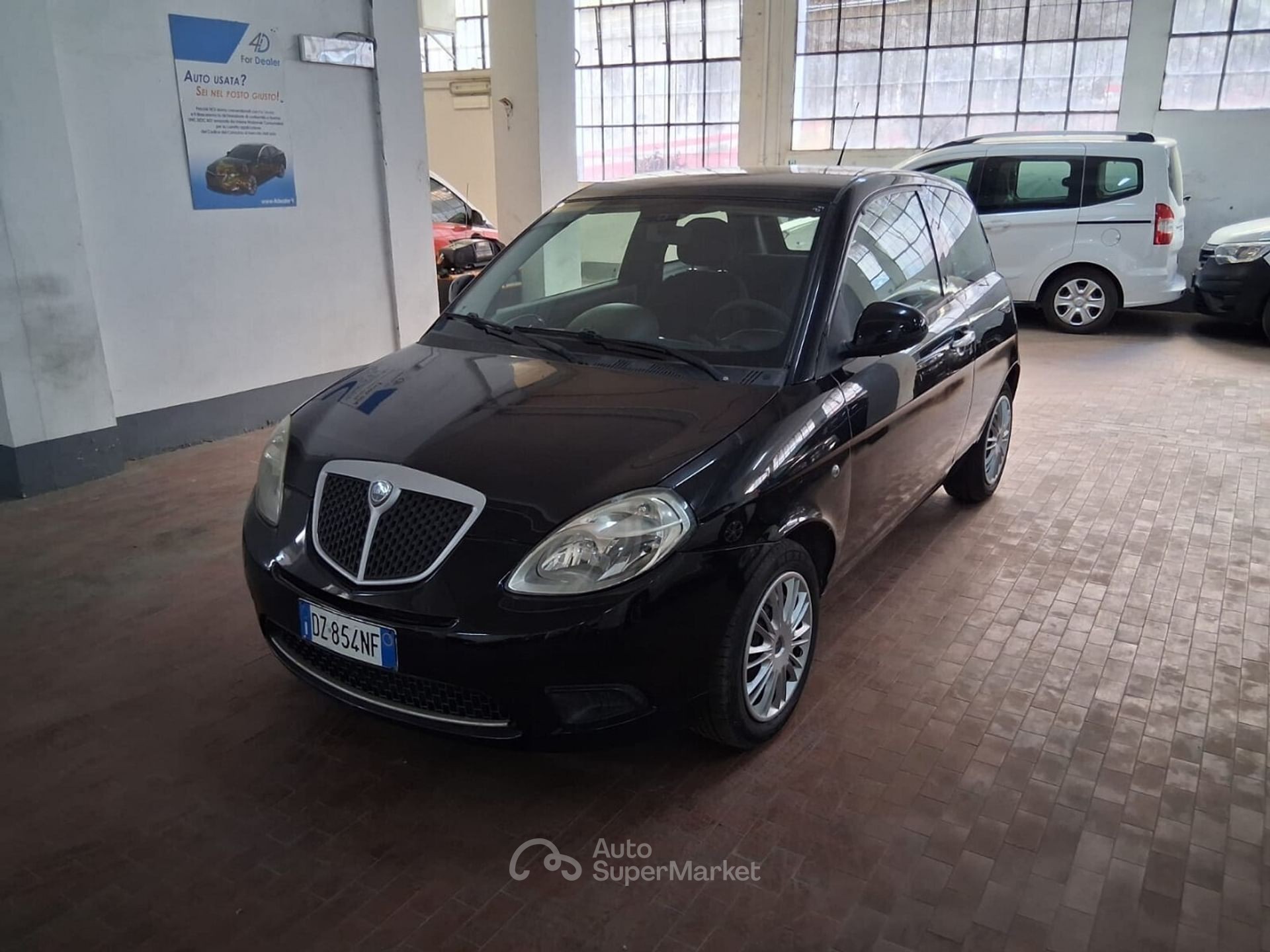 Lancia Ypsilon