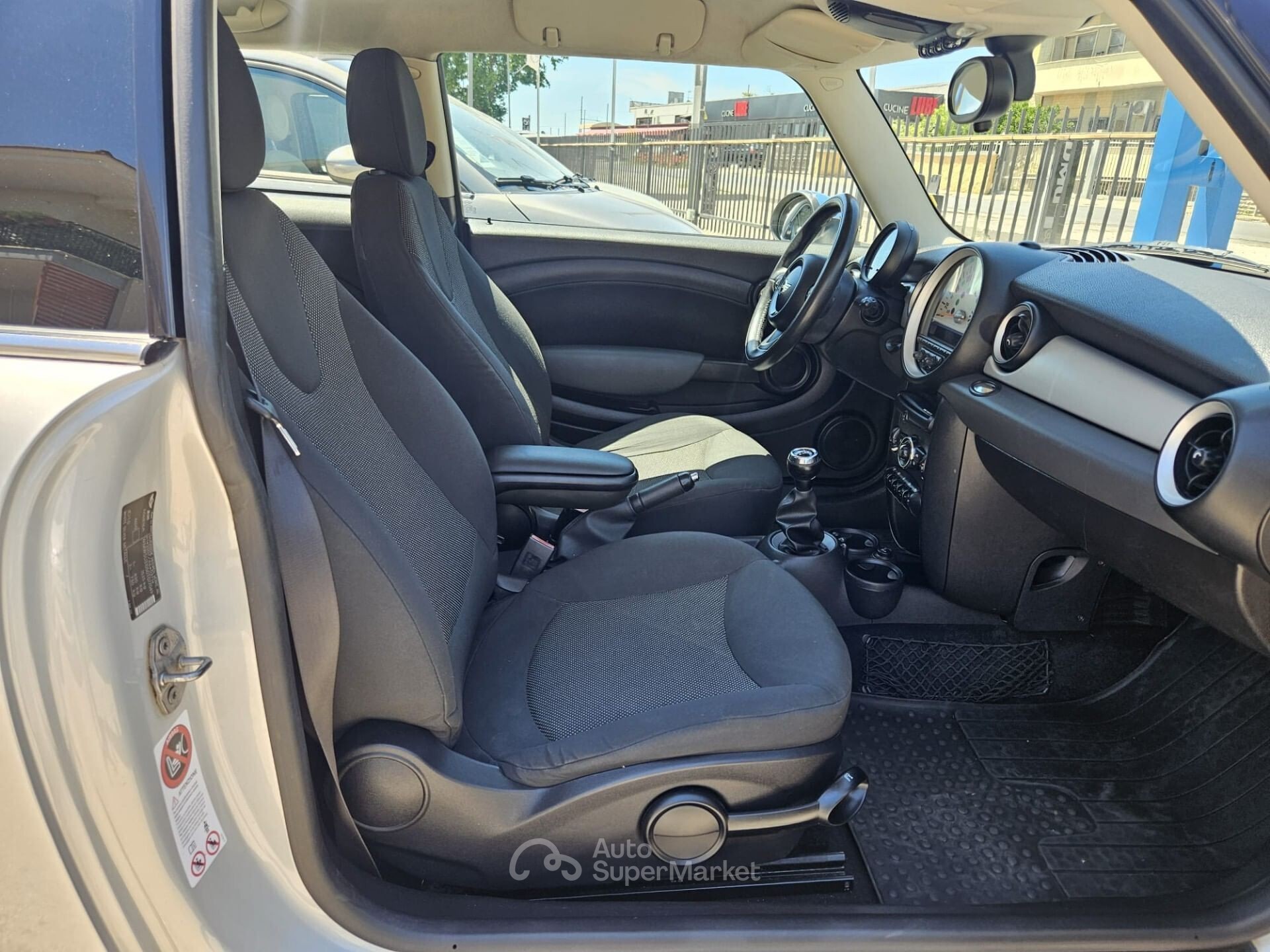 MINI 1.5 Cooper D Hype 5