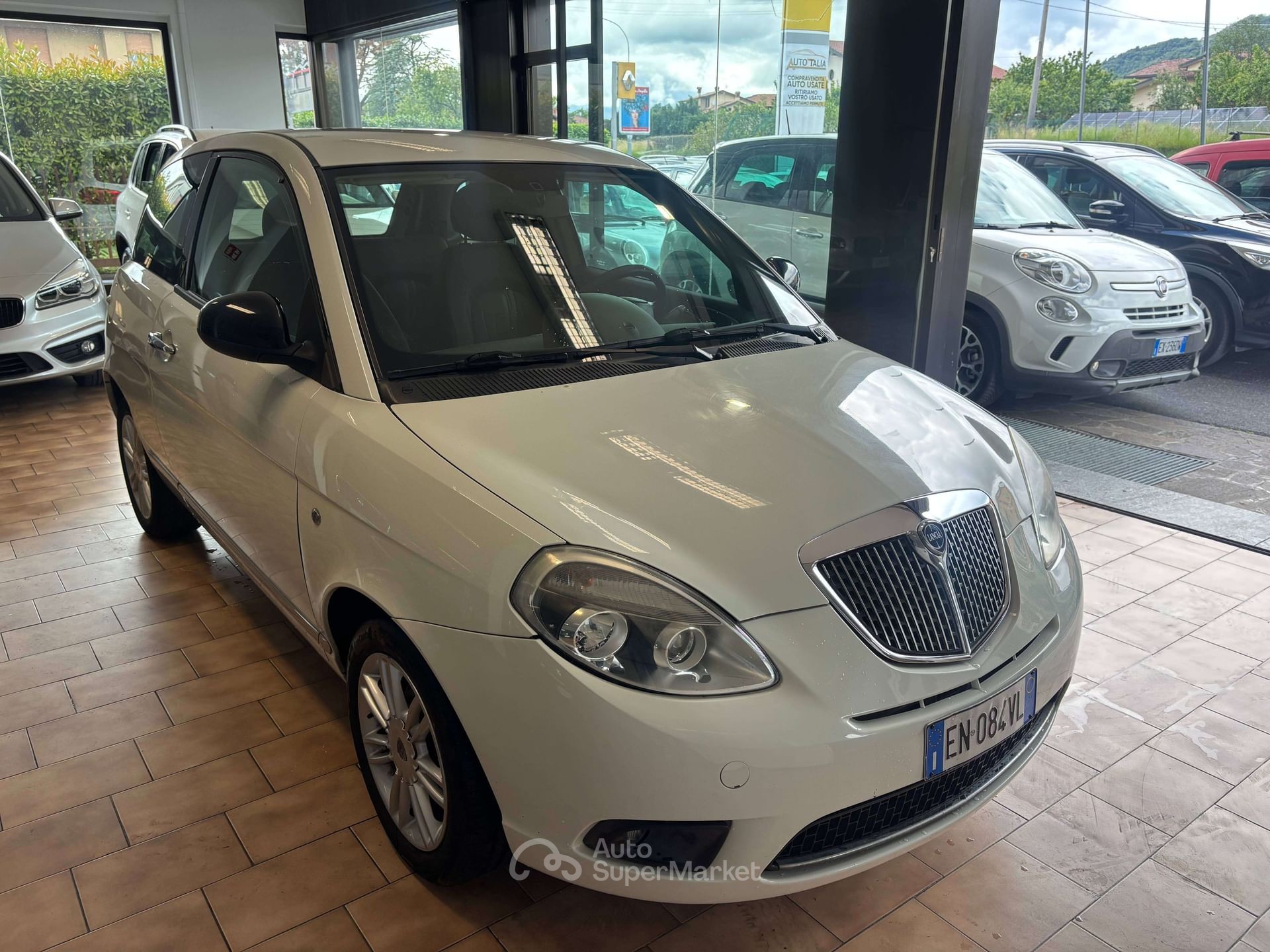 Lancia Ypsilon