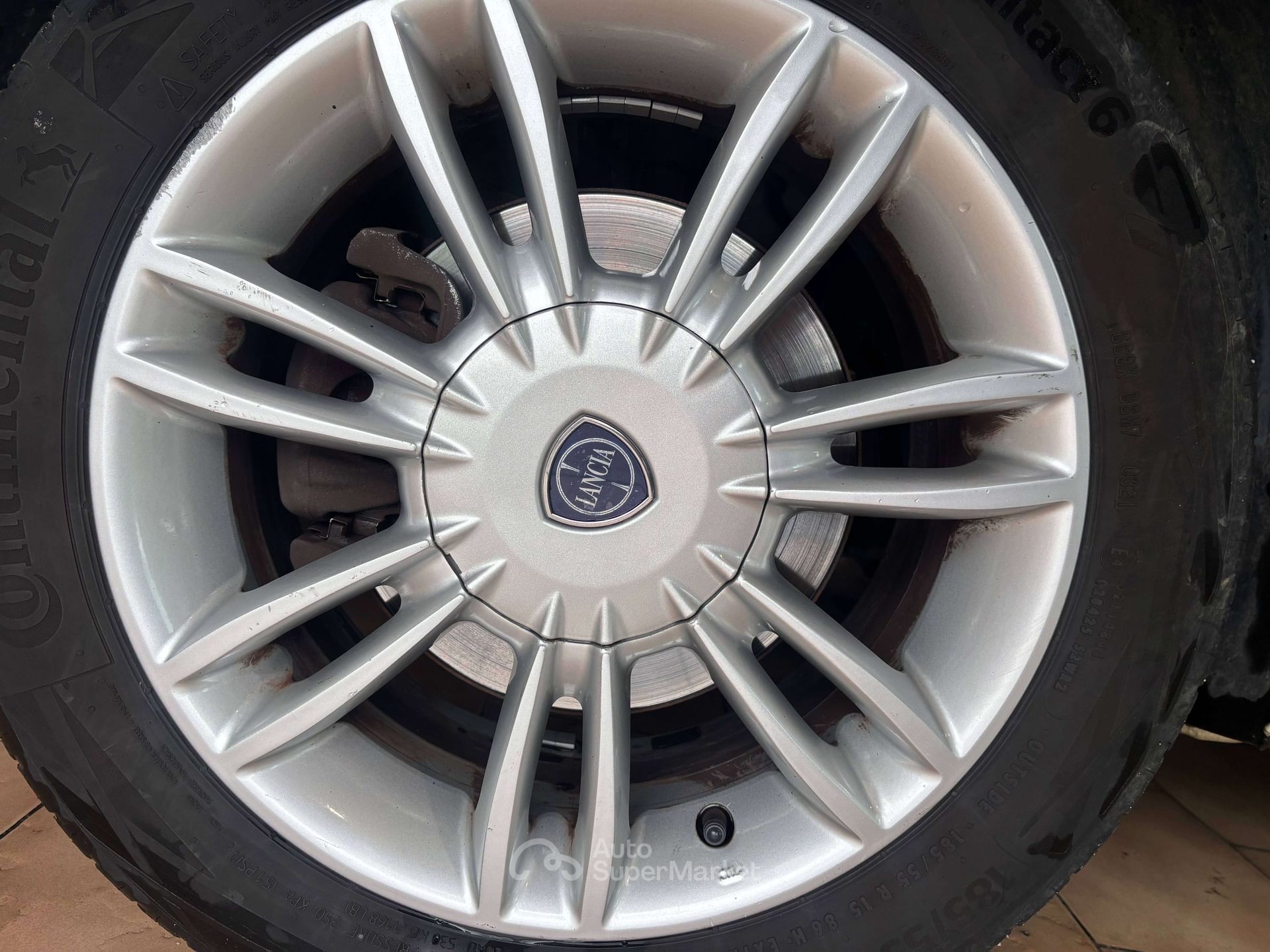 Lancia Ypsilon