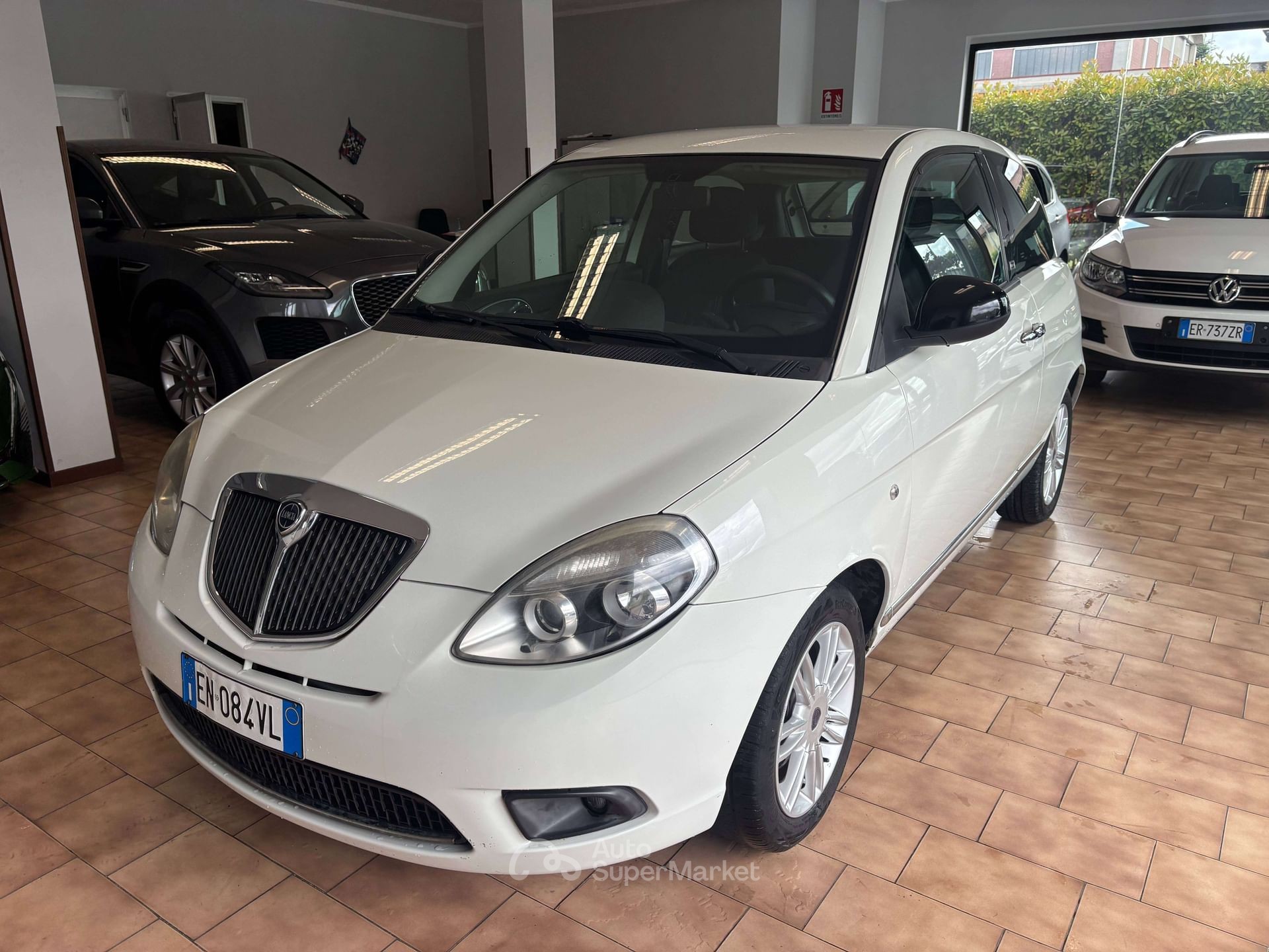 Lancia Ypsilon