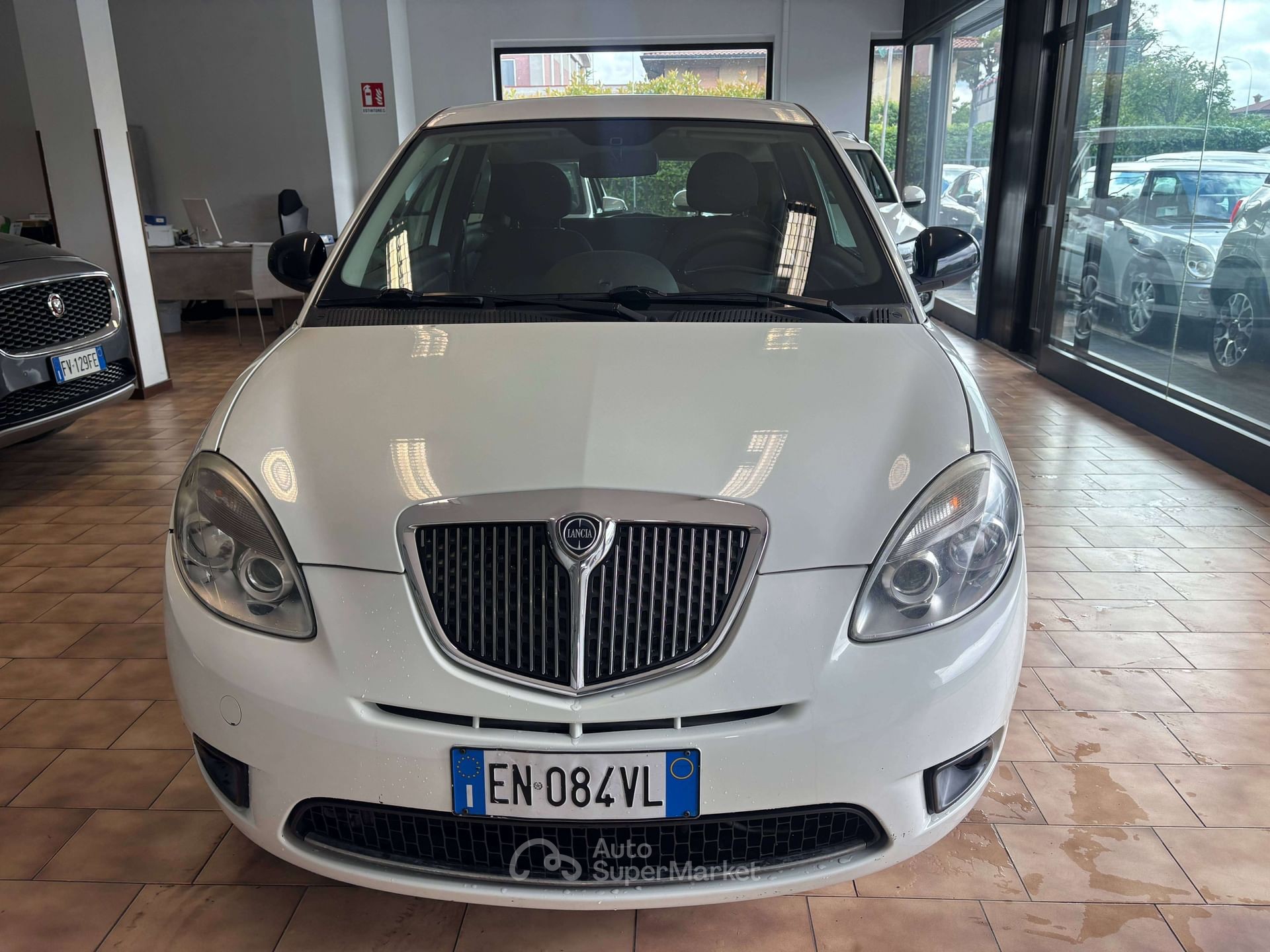 Lancia Ypsilon