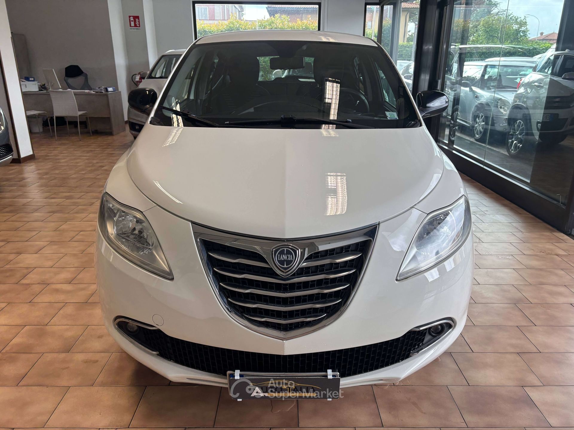 Lancia Ypsilon