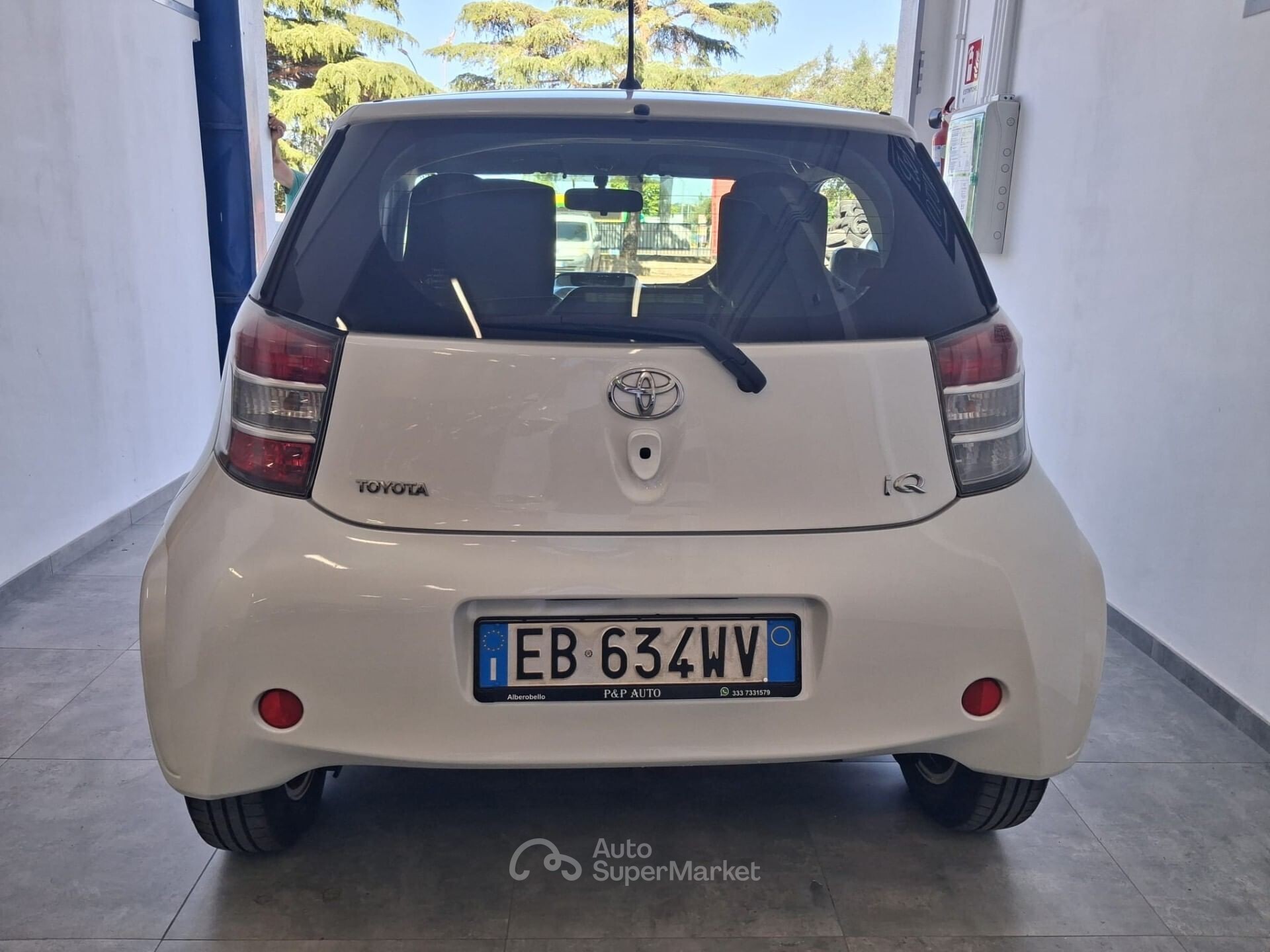 Toyota iQ