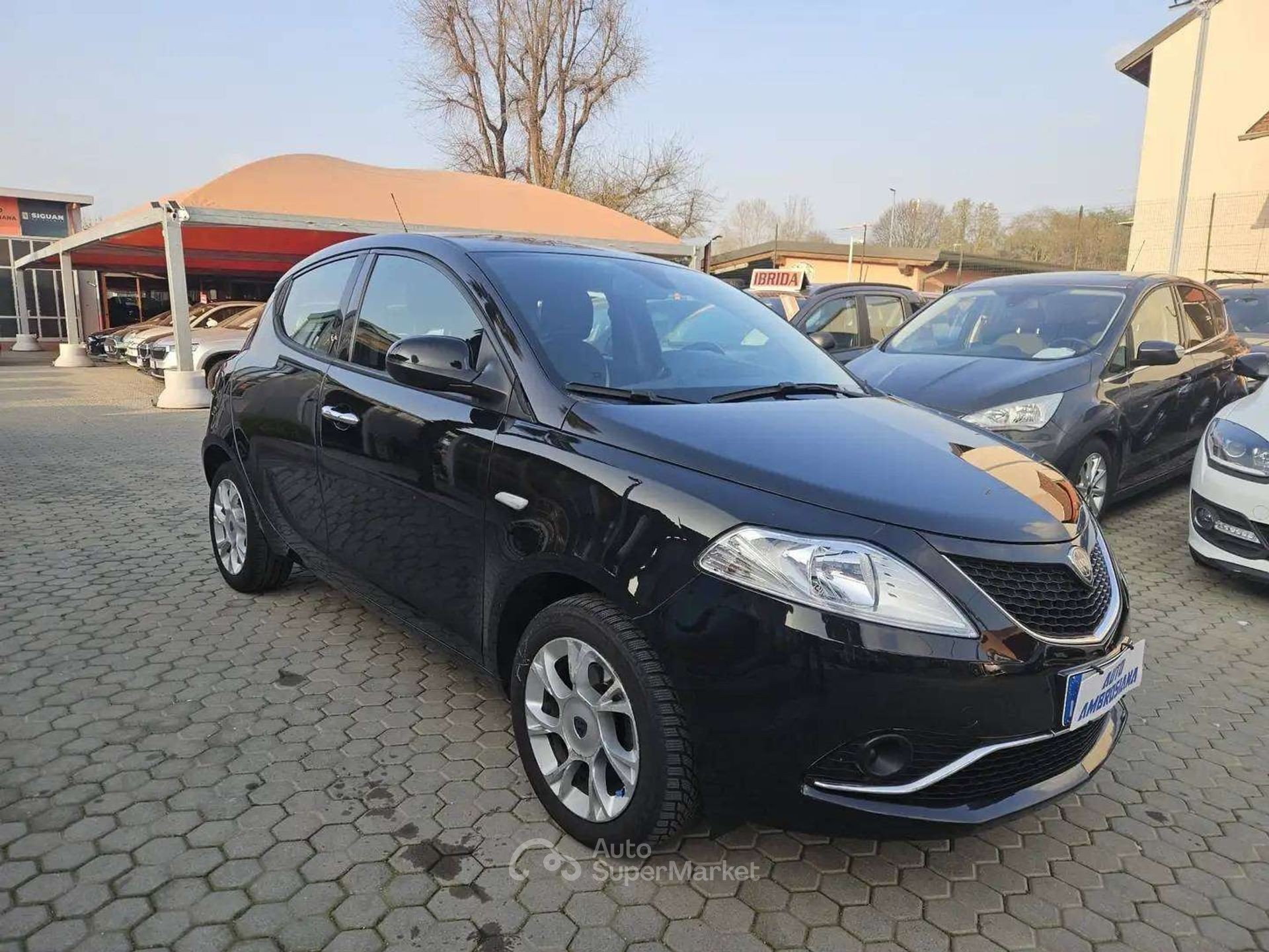 Lancia Ypsilon