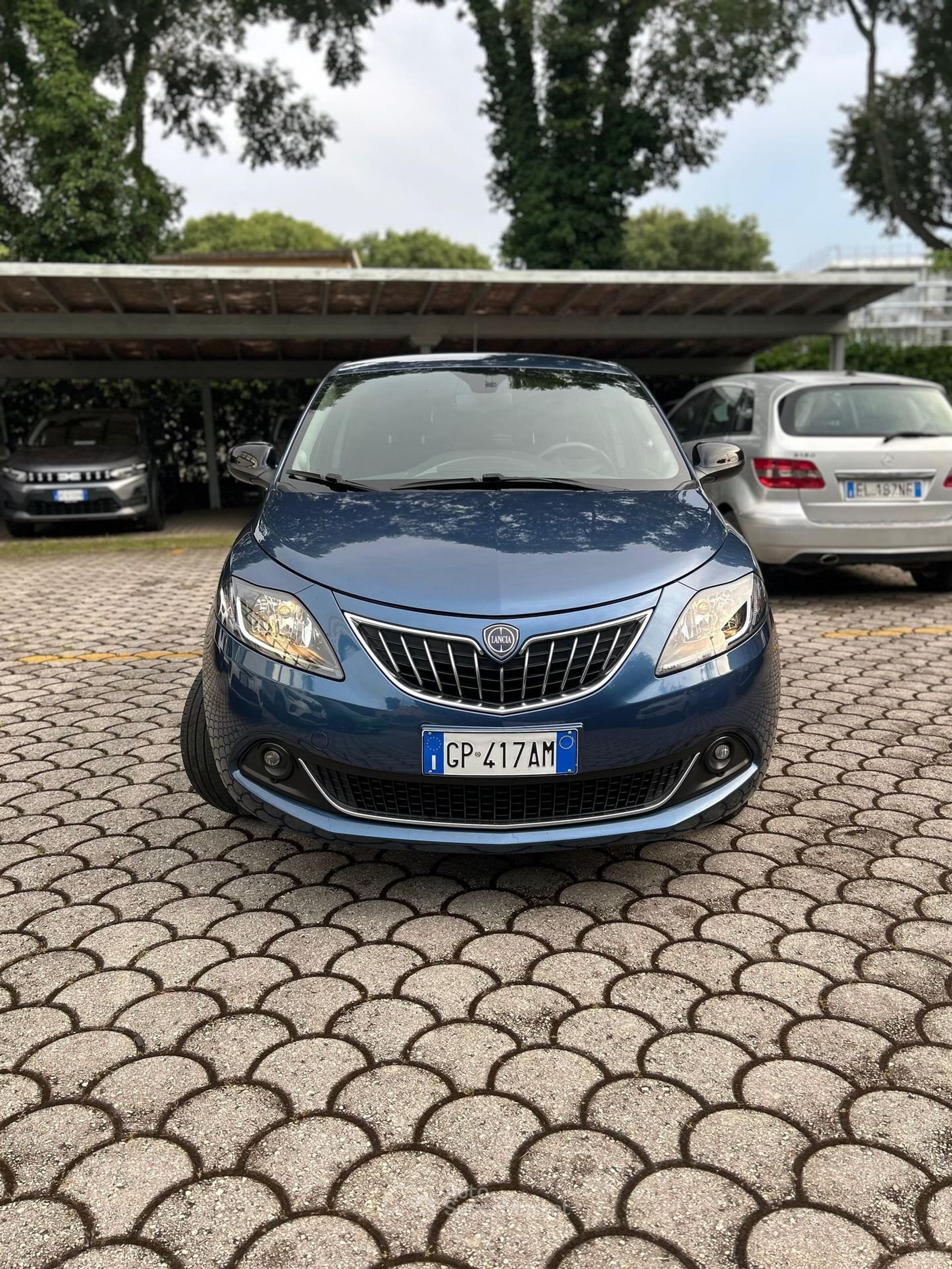 Lancia Ypsilon