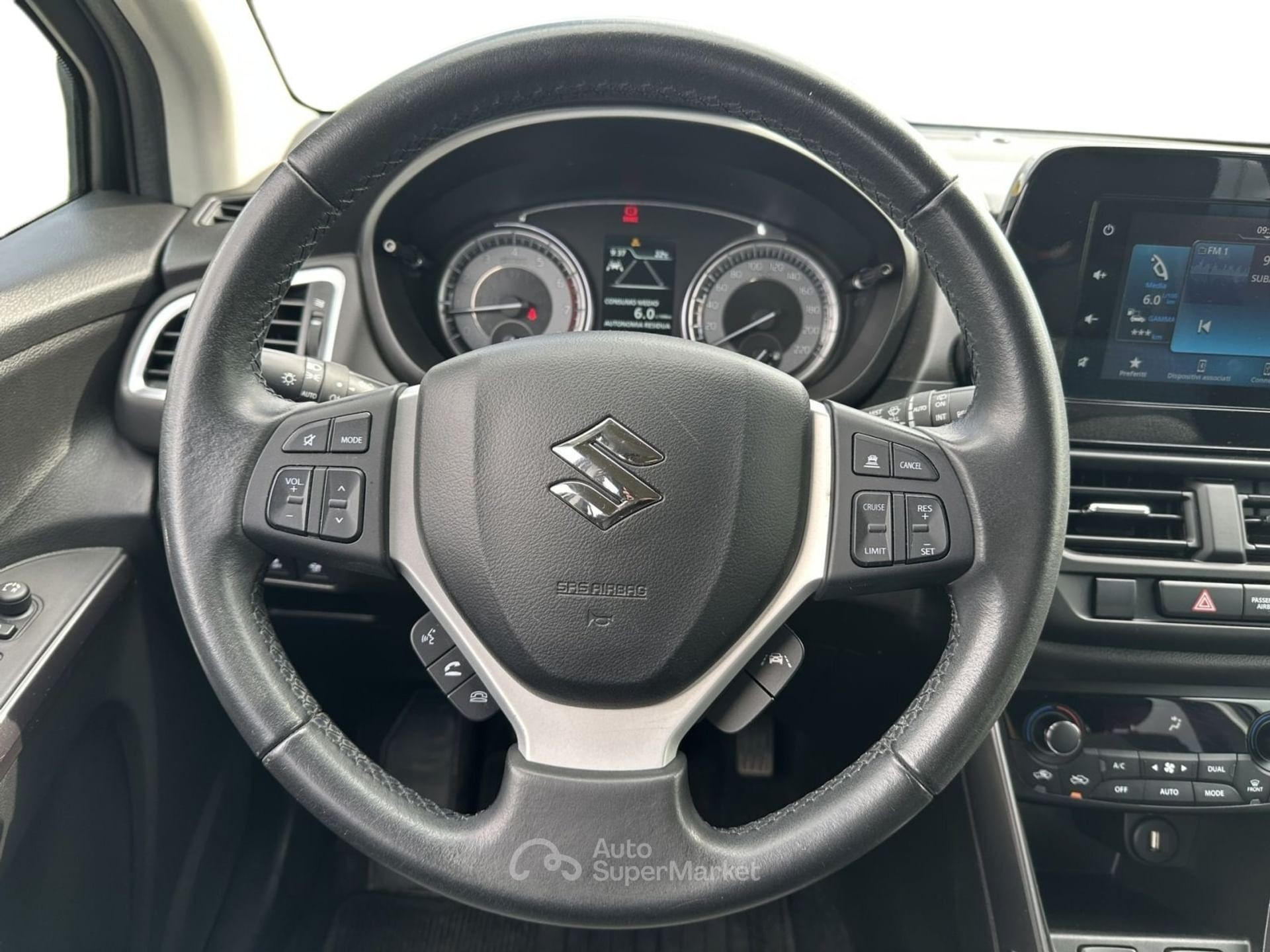 Suzuki S-Cross