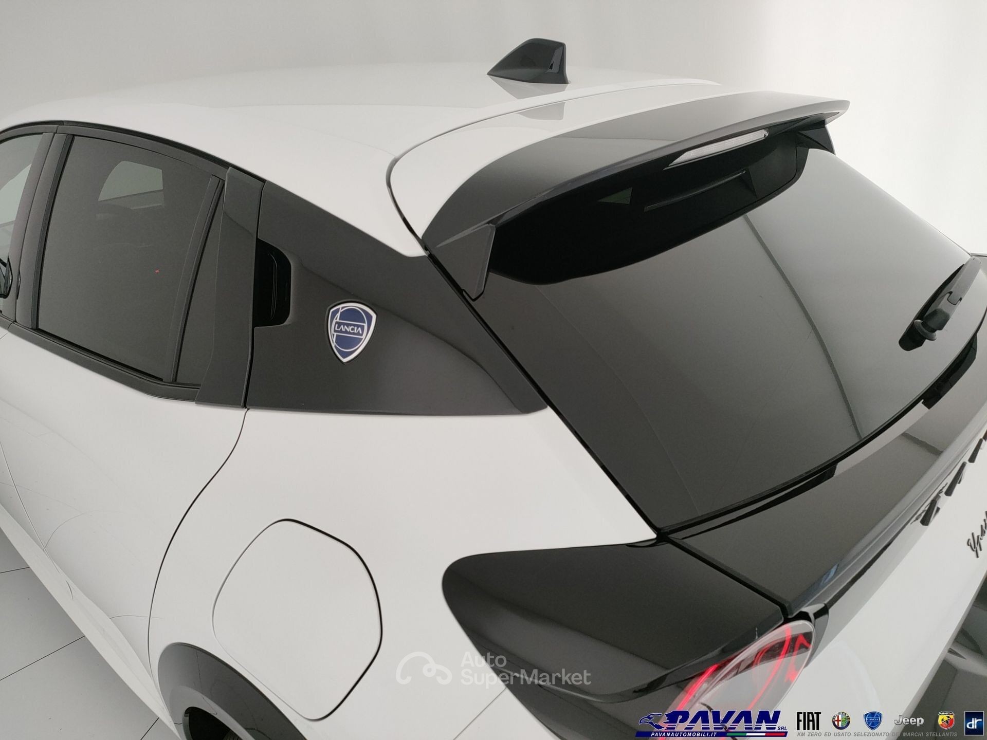 Lancia Ypsilon