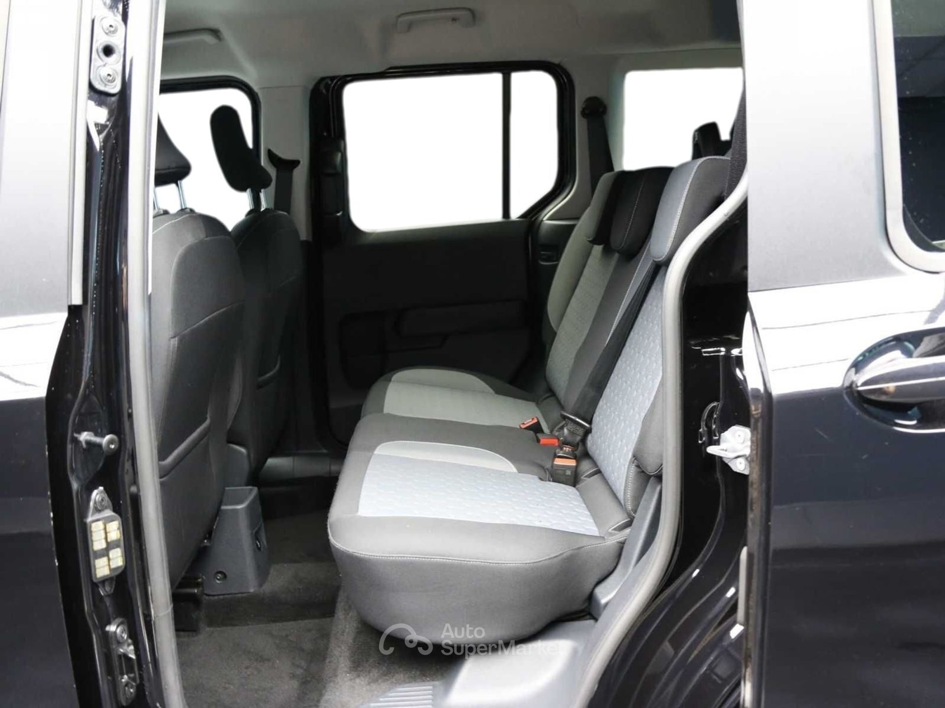 Ford Tourneo Courier