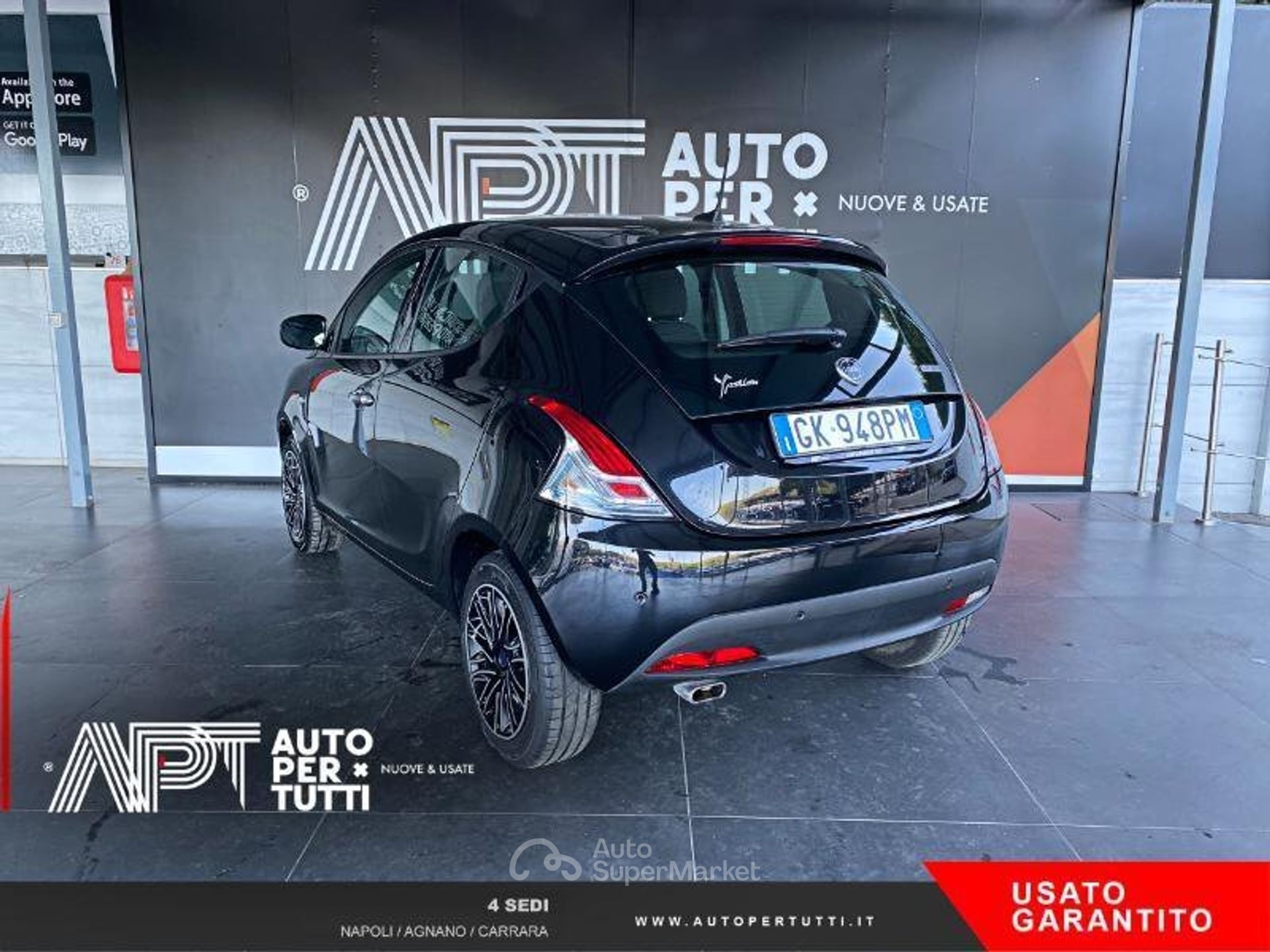 Lancia Ypsilon