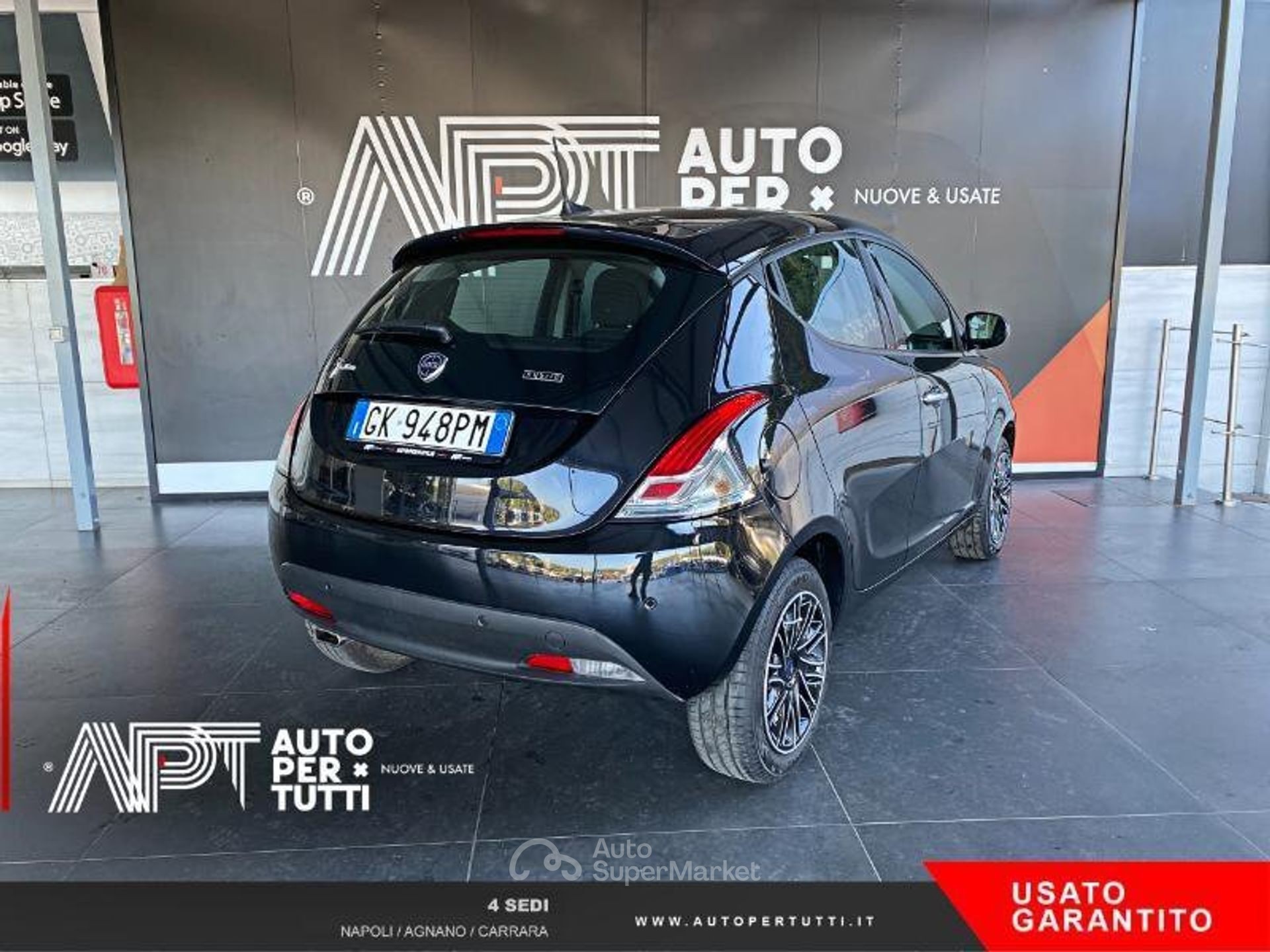 Lancia Ypsilon