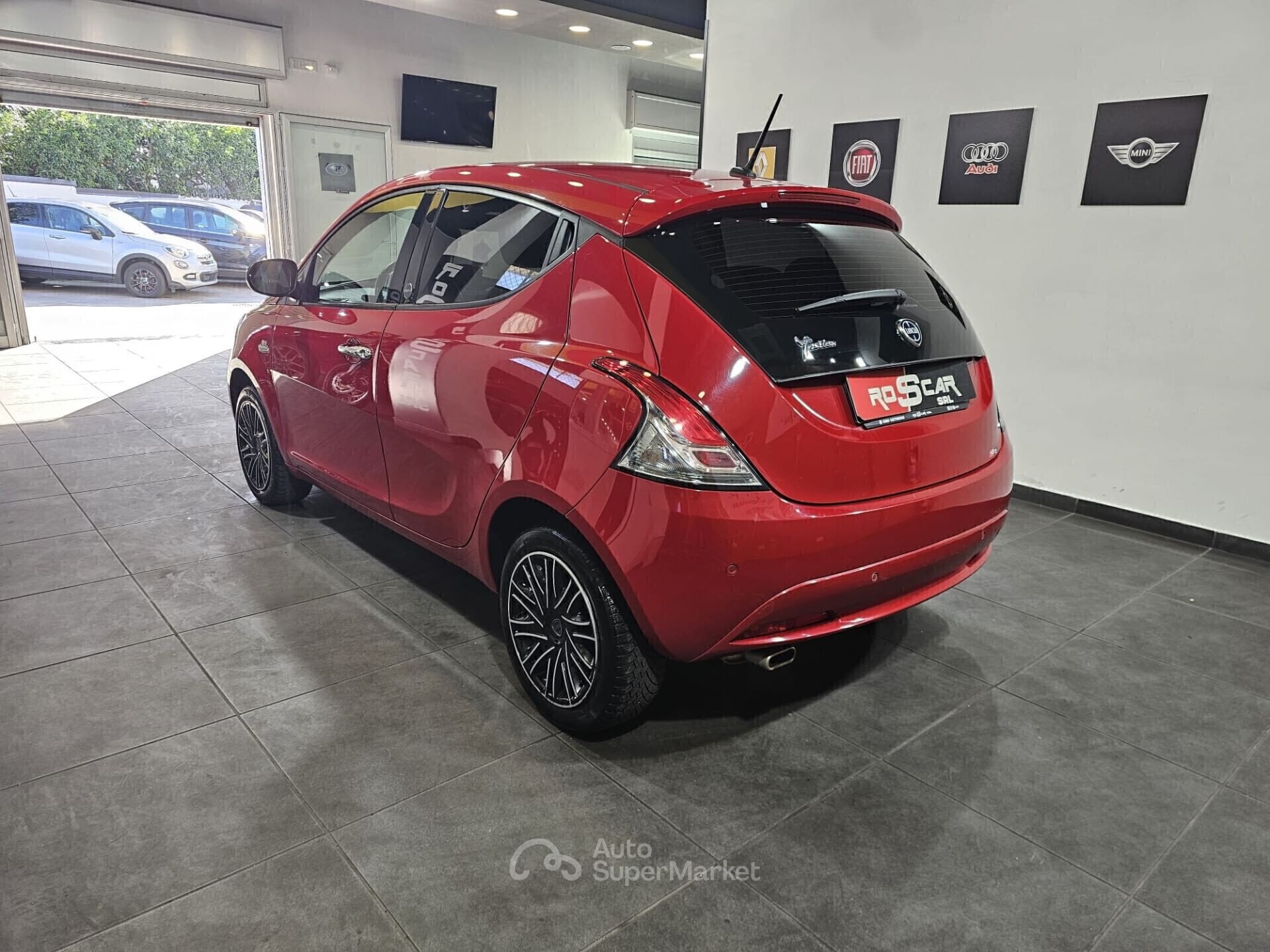 Lancia Ypsilon