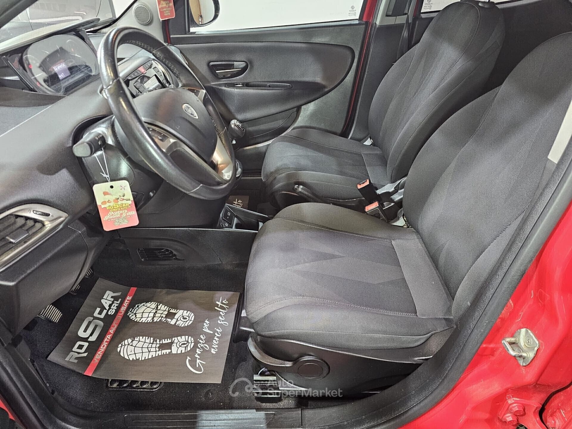 Lancia Ypsilon