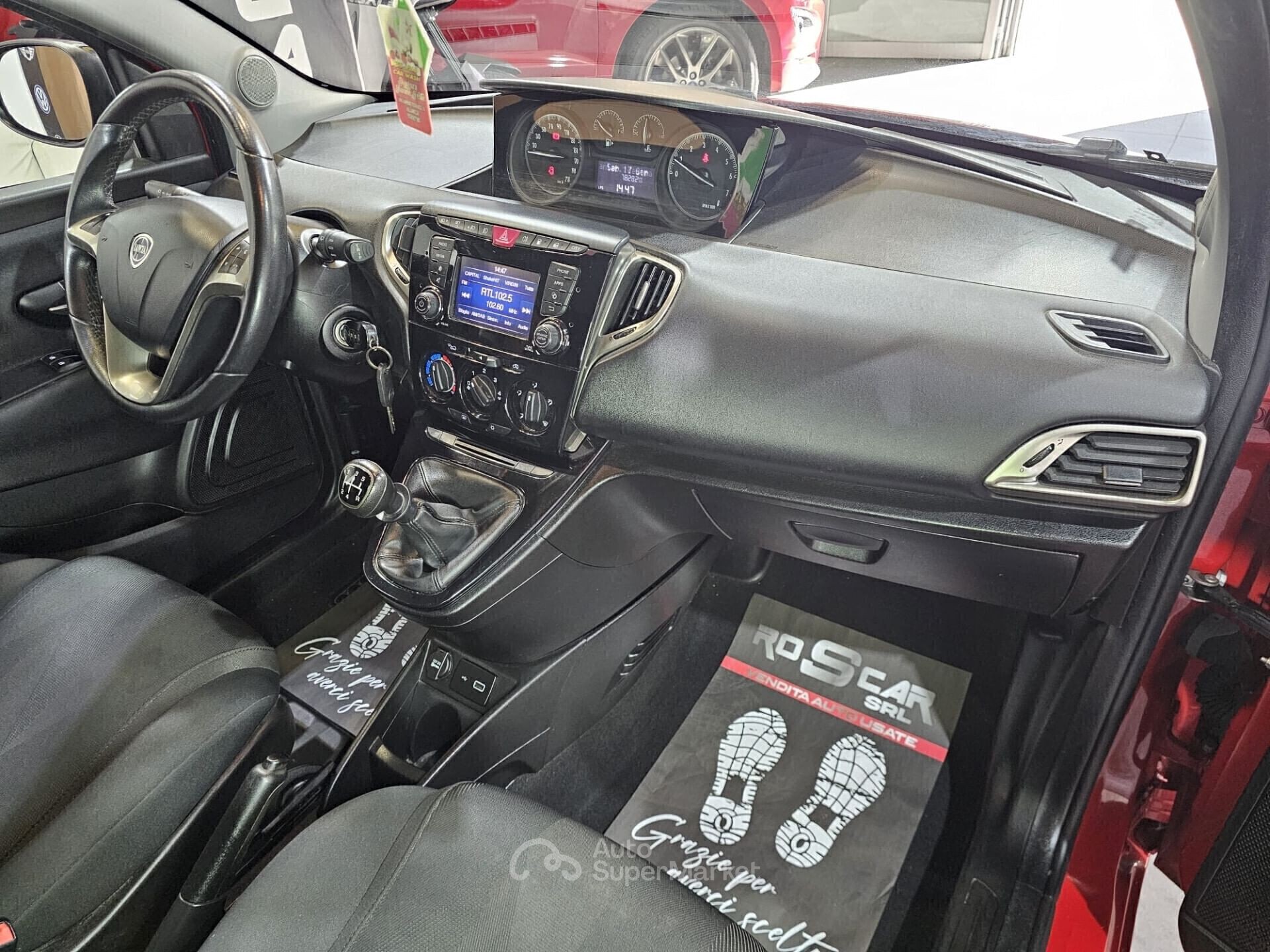 Lancia Ypsilon