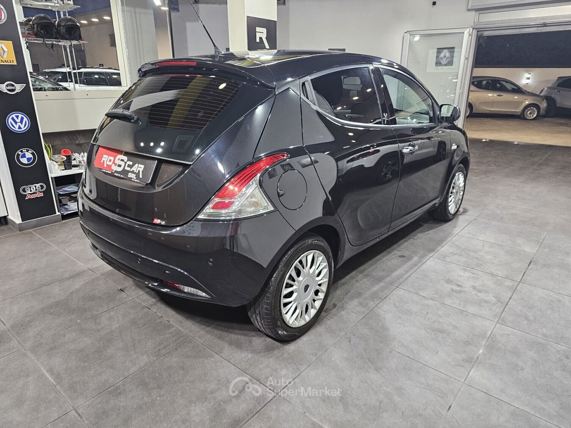 Lancia Ypsilon