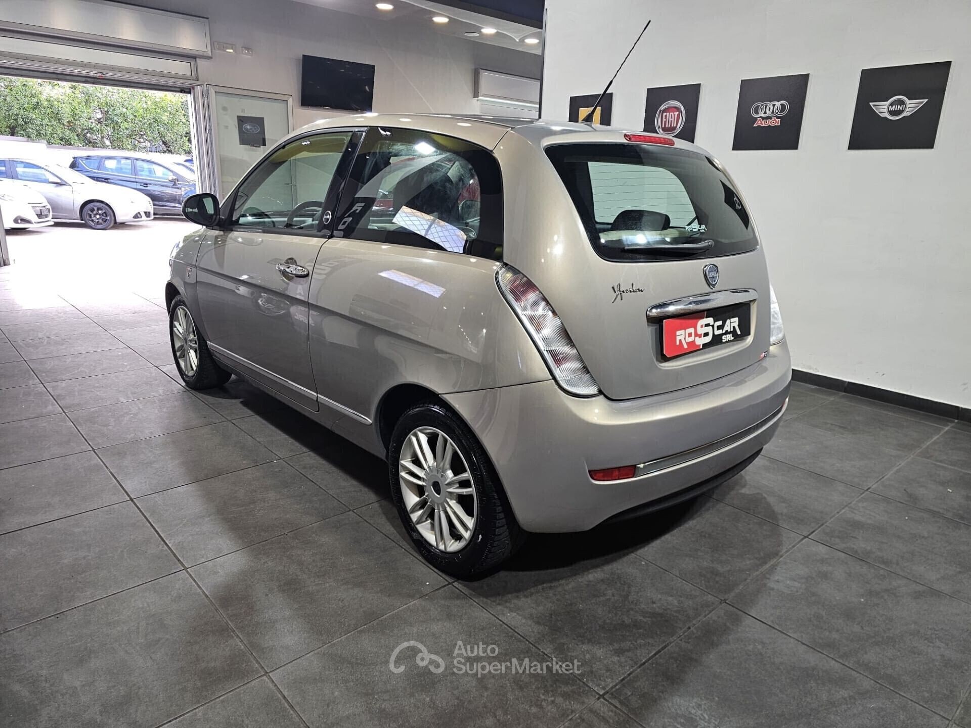Lancia Ypsilon
