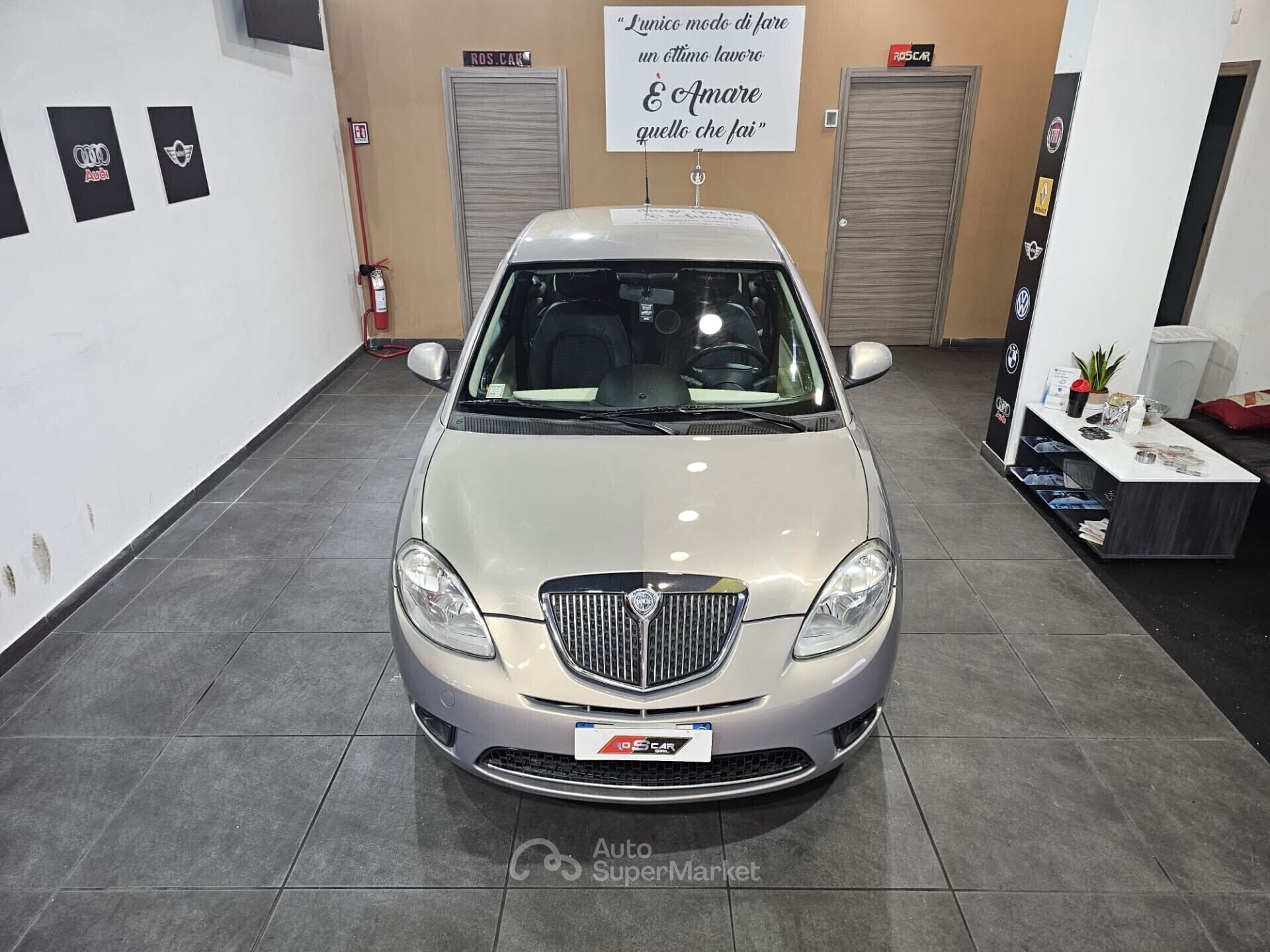 Lancia Ypsilon