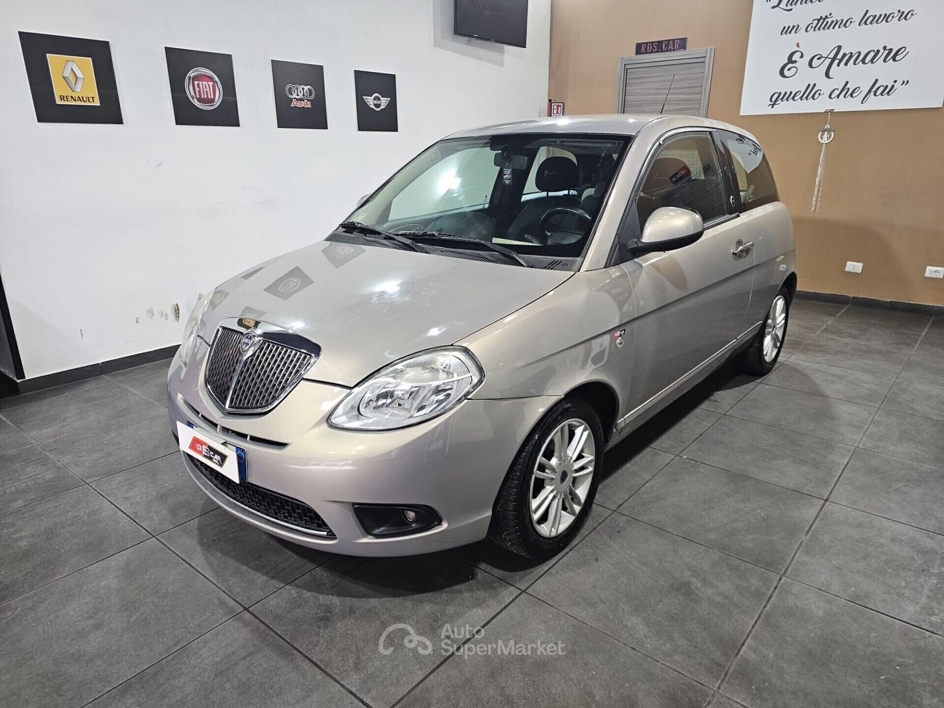Lancia Ypsilon