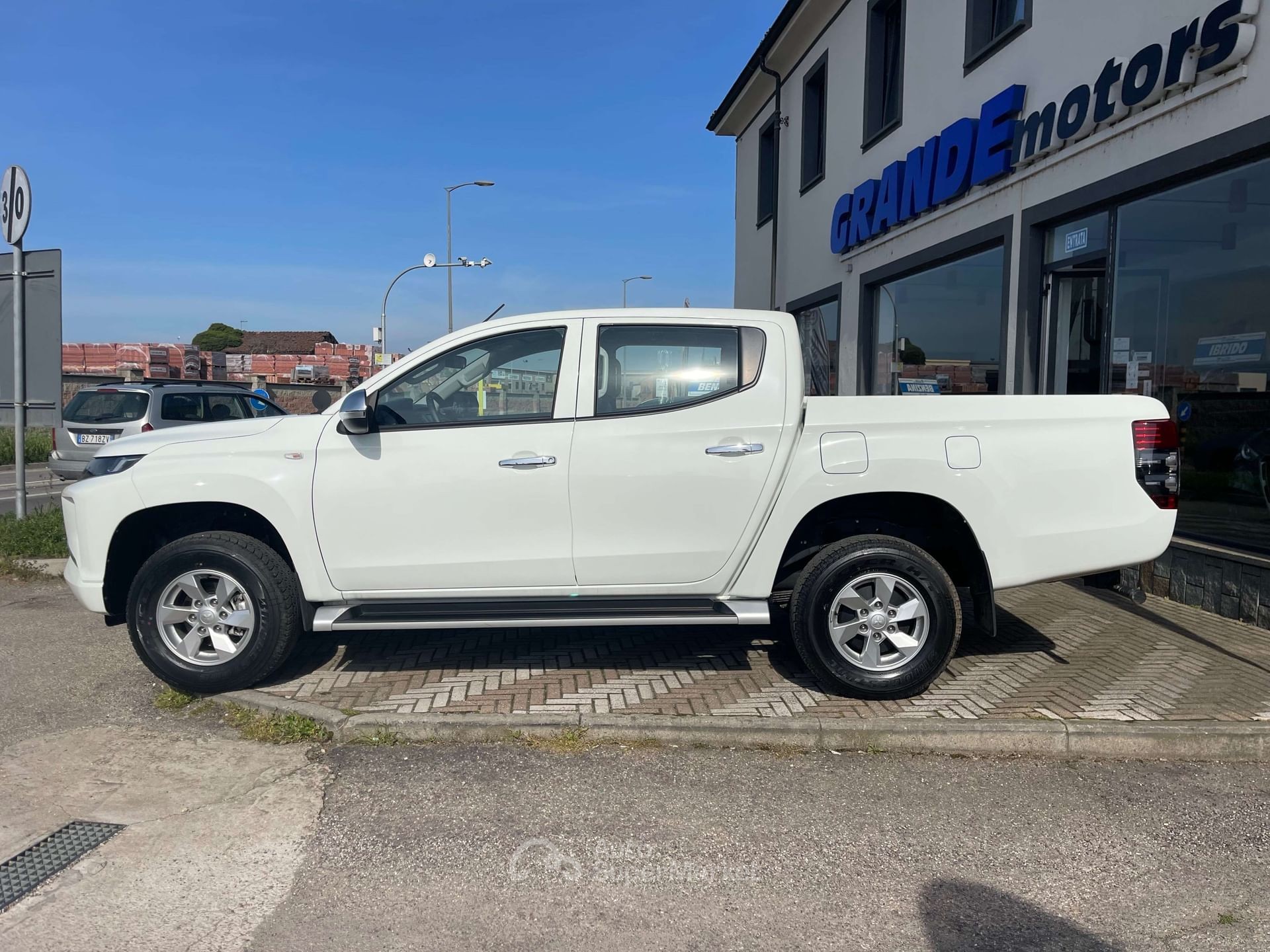 Mitsubishi L200