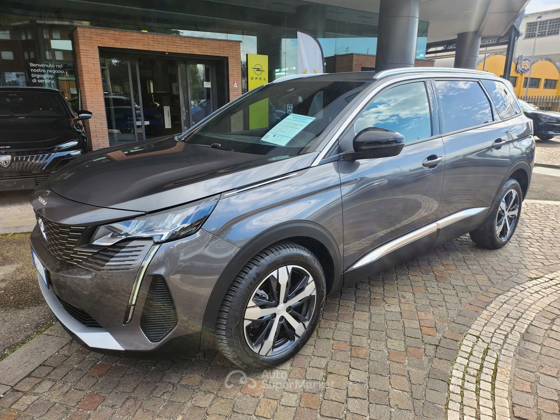 Peugeot 5008