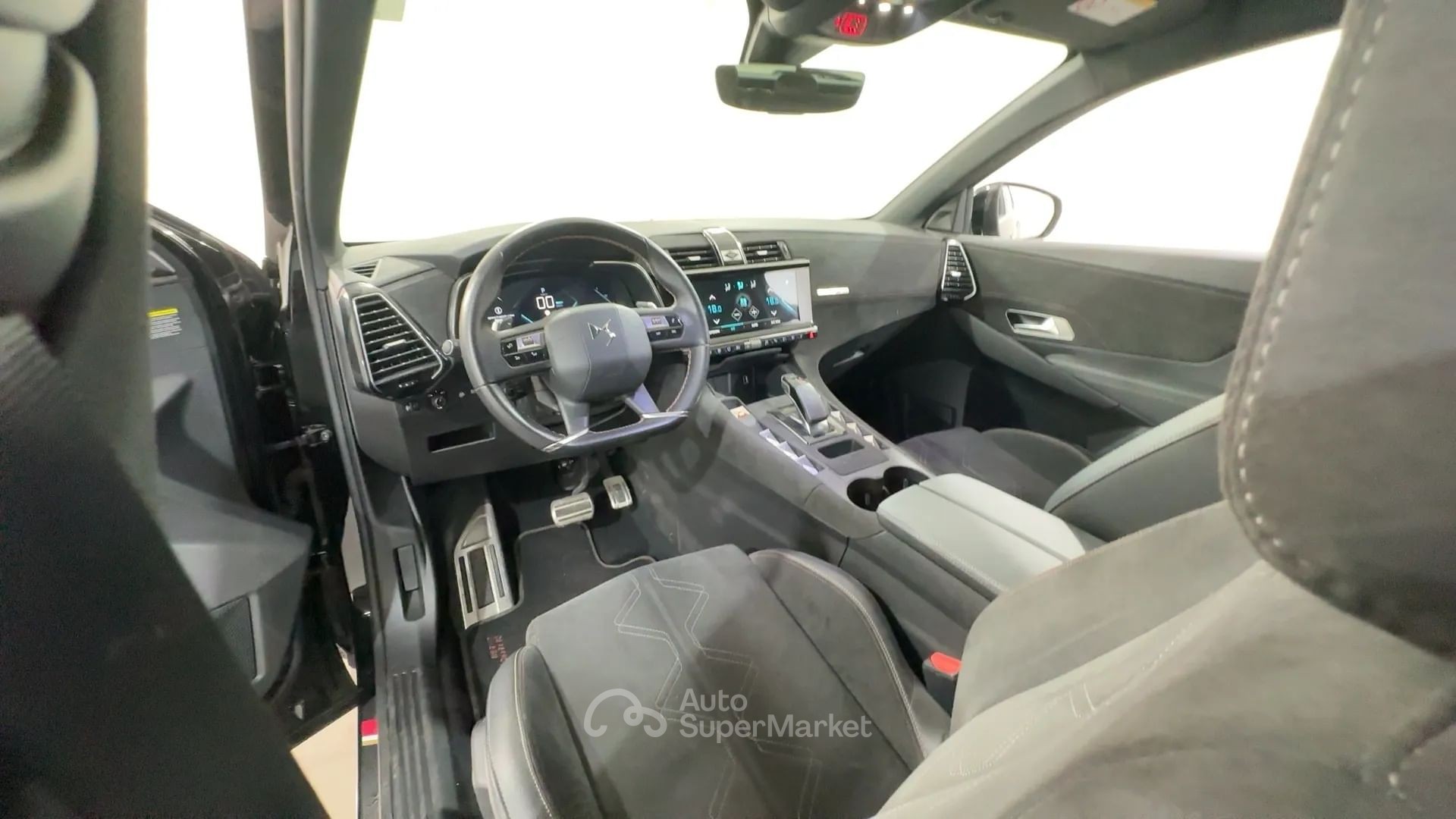 DS Automobiles DS 4