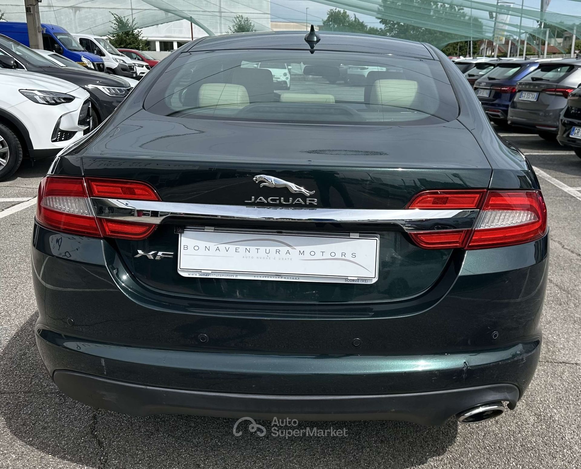 Jaguar XF
