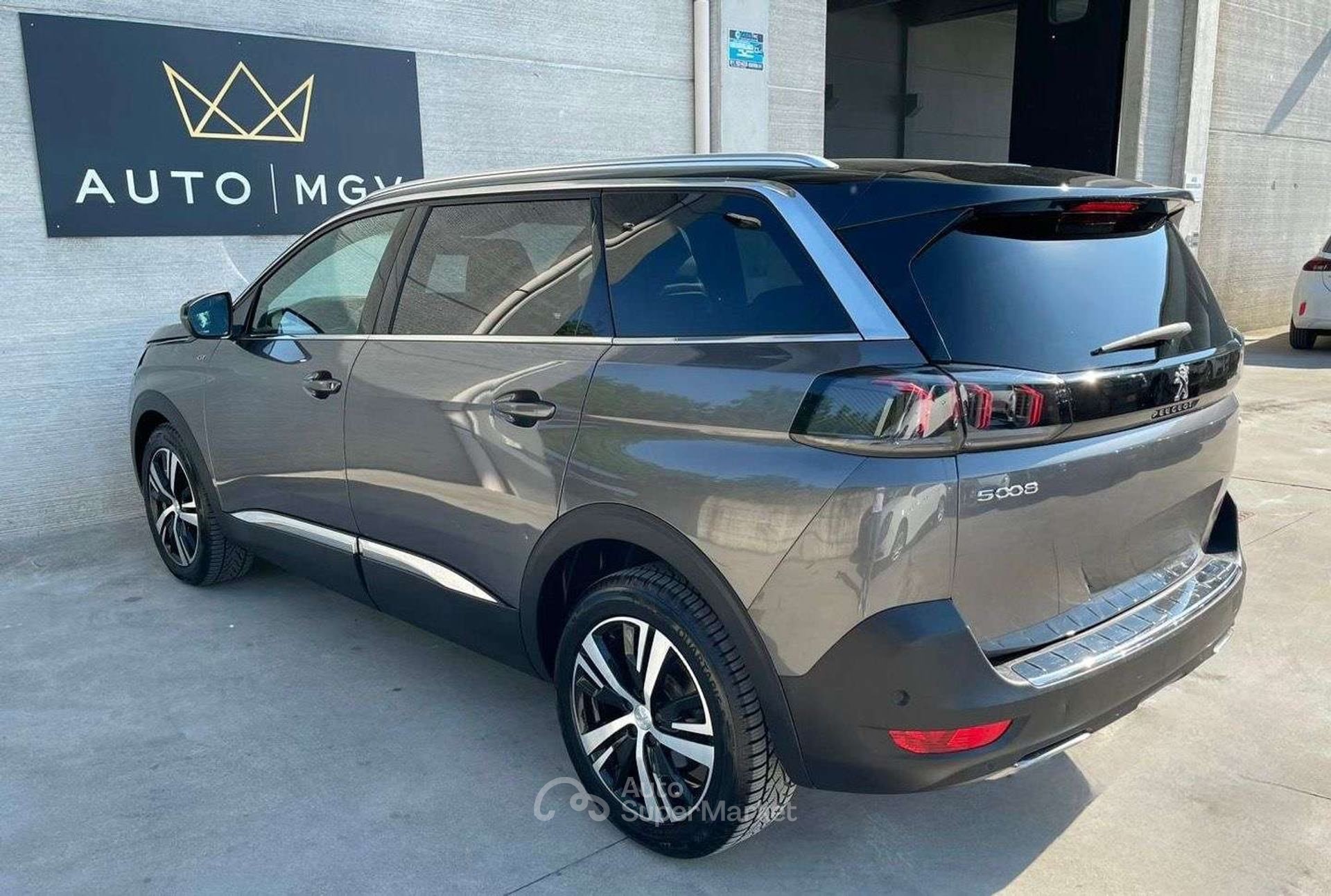 Peugeot 5008
